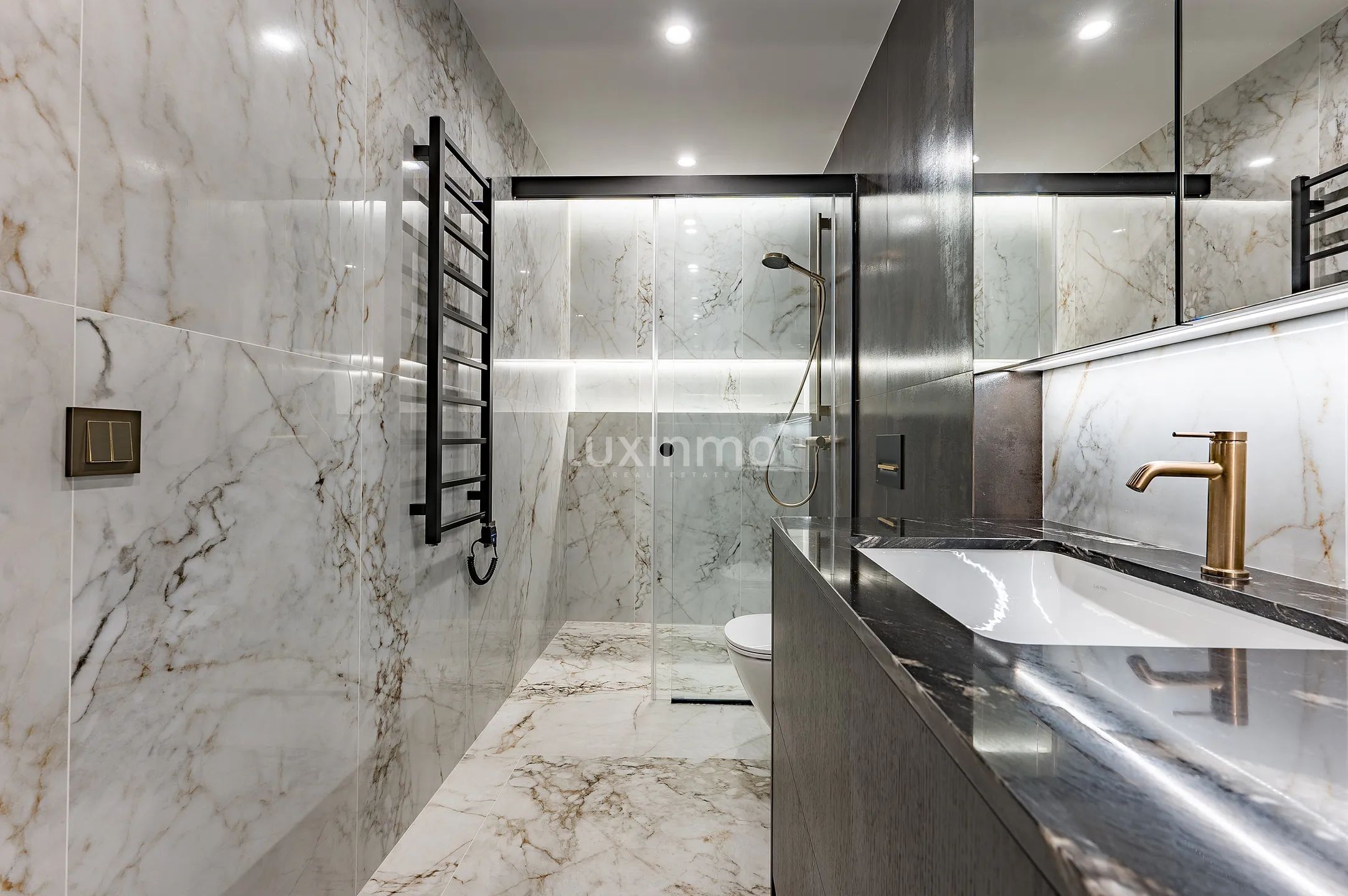 Impresionante chalet de 5 dormitorios con piscina privada y vistas a la montaña en Calpe — photo 22