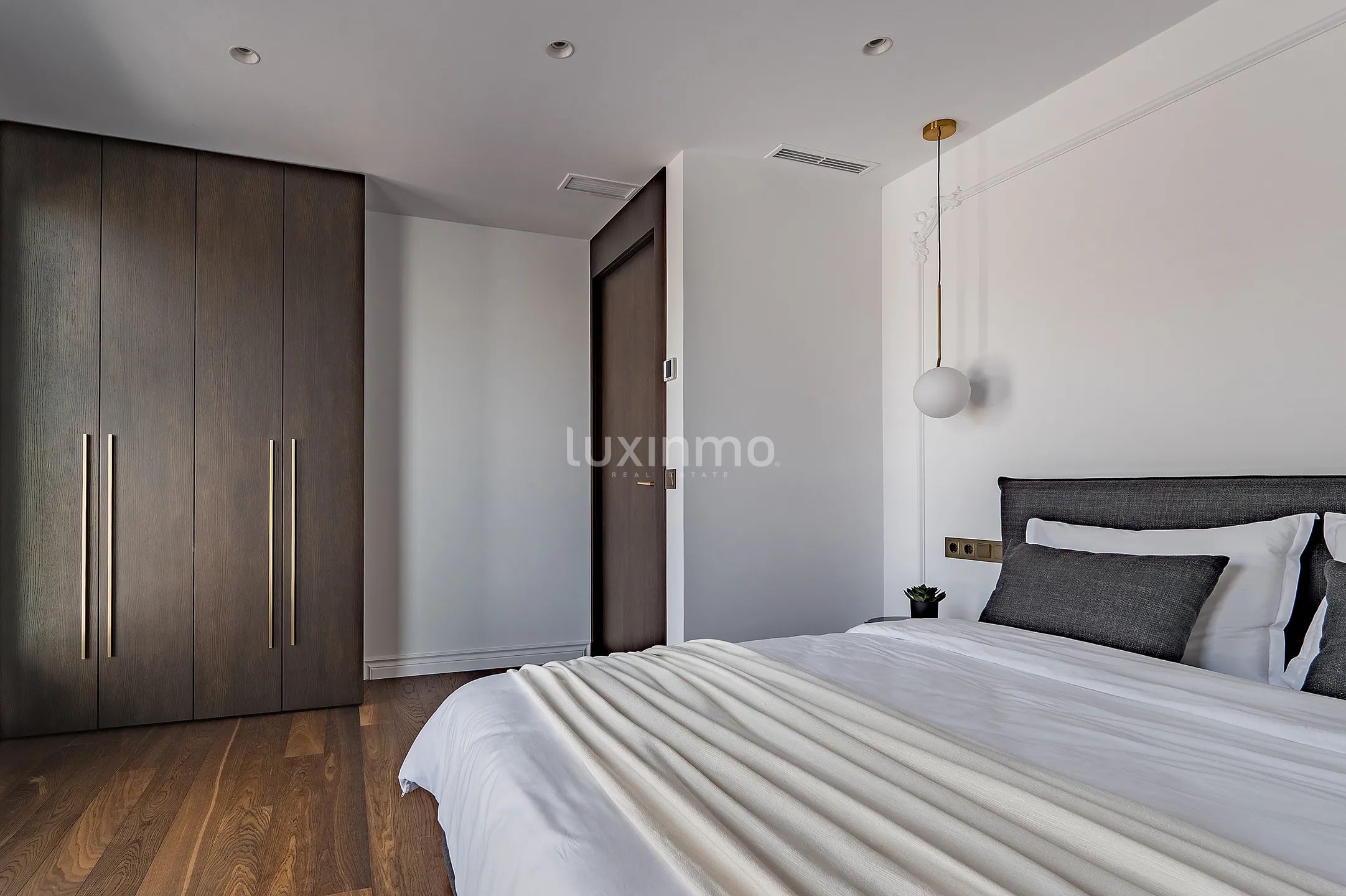 Impresionante chalet de 5 dormitorios con piscina privada y vistas a la montaña en Calpe — photo 16