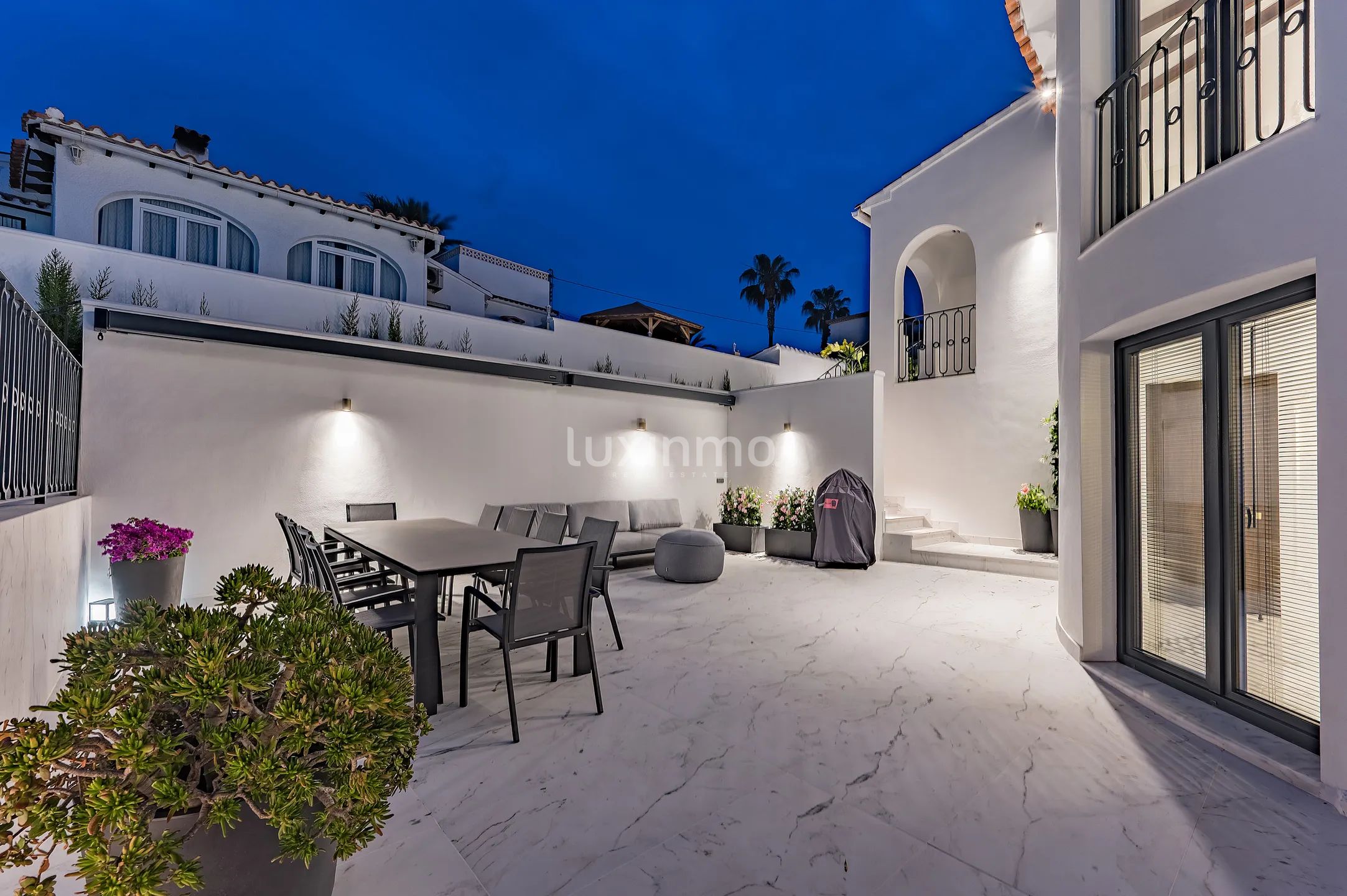 Impresionante chalet de 5 dormitorios con piscina privada y vistas a la montaña en Calpe — photo 34