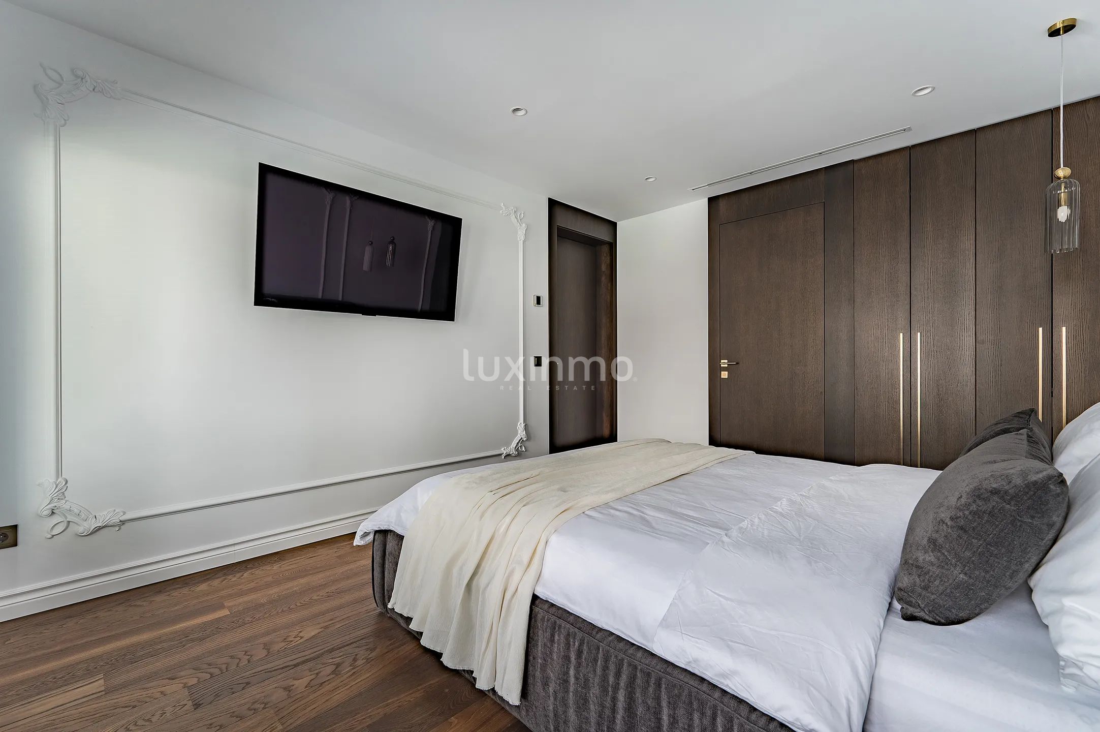 Impresionante chalet de 5 dormitorios con piscina privada y vistas a la montaña en Calpe — photo 18