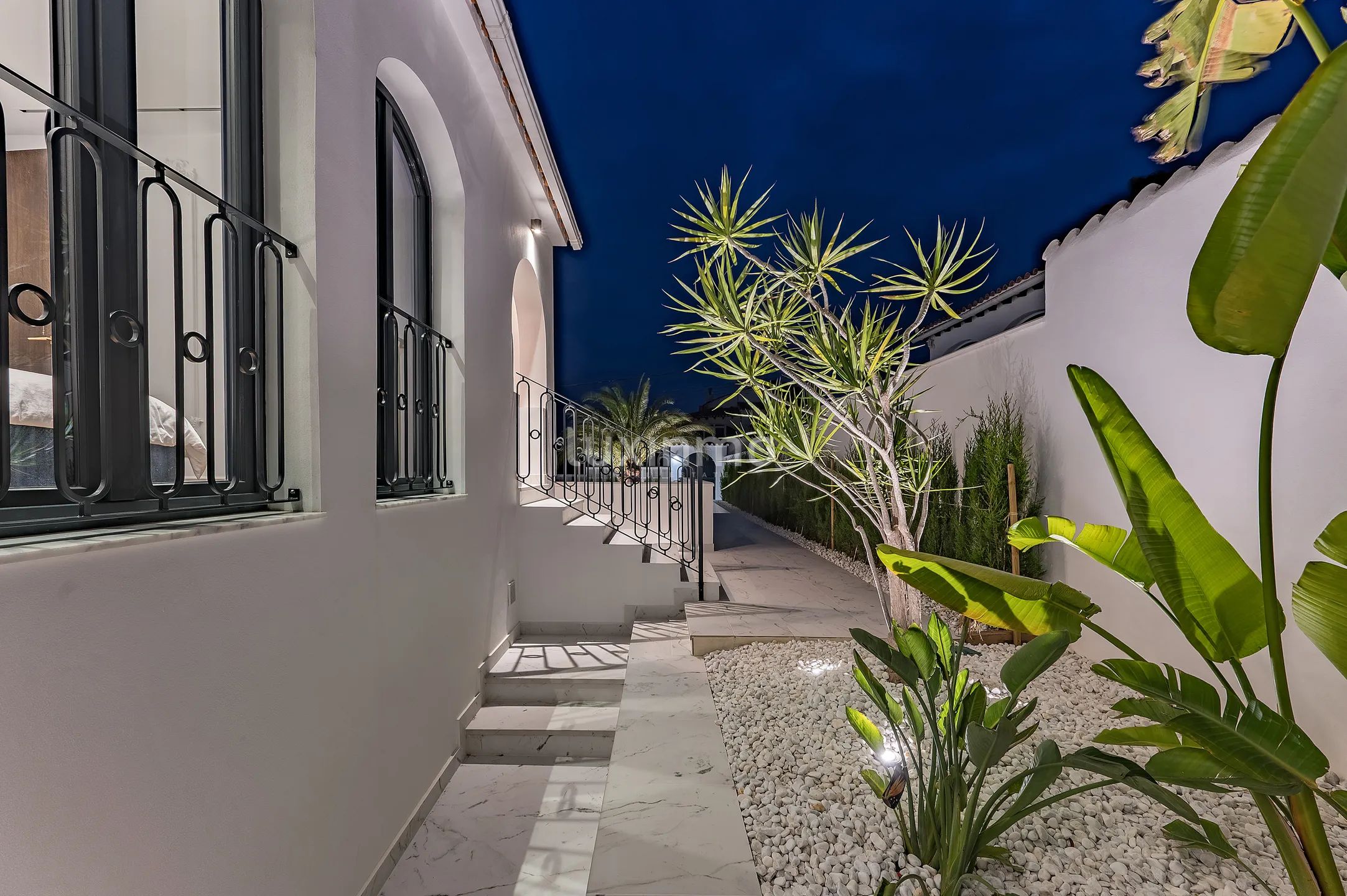 Impresionante chalet de 5 dormitorios con piscina privada y vistas a la montaña en Calpe — photo 28