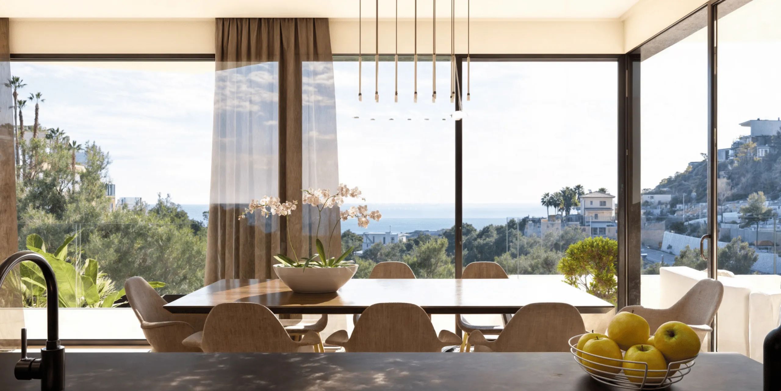 Elegant 4-bedroom villa offering sea views for sale in Raco de Galeno Benissa — photo 8