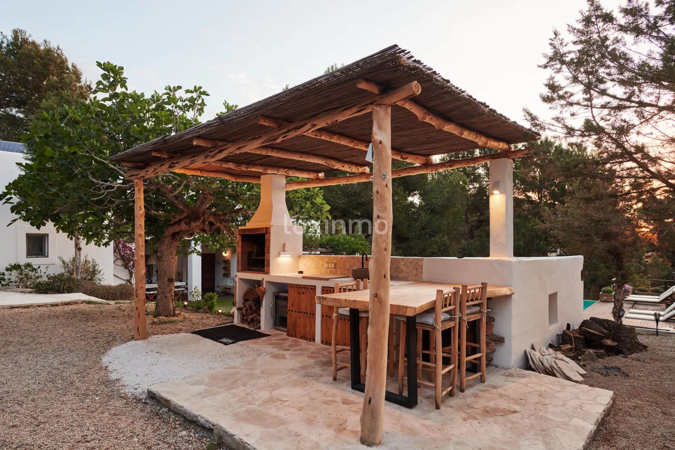 Bohemian Villa in a Tranquil Natural Setting — photo 13