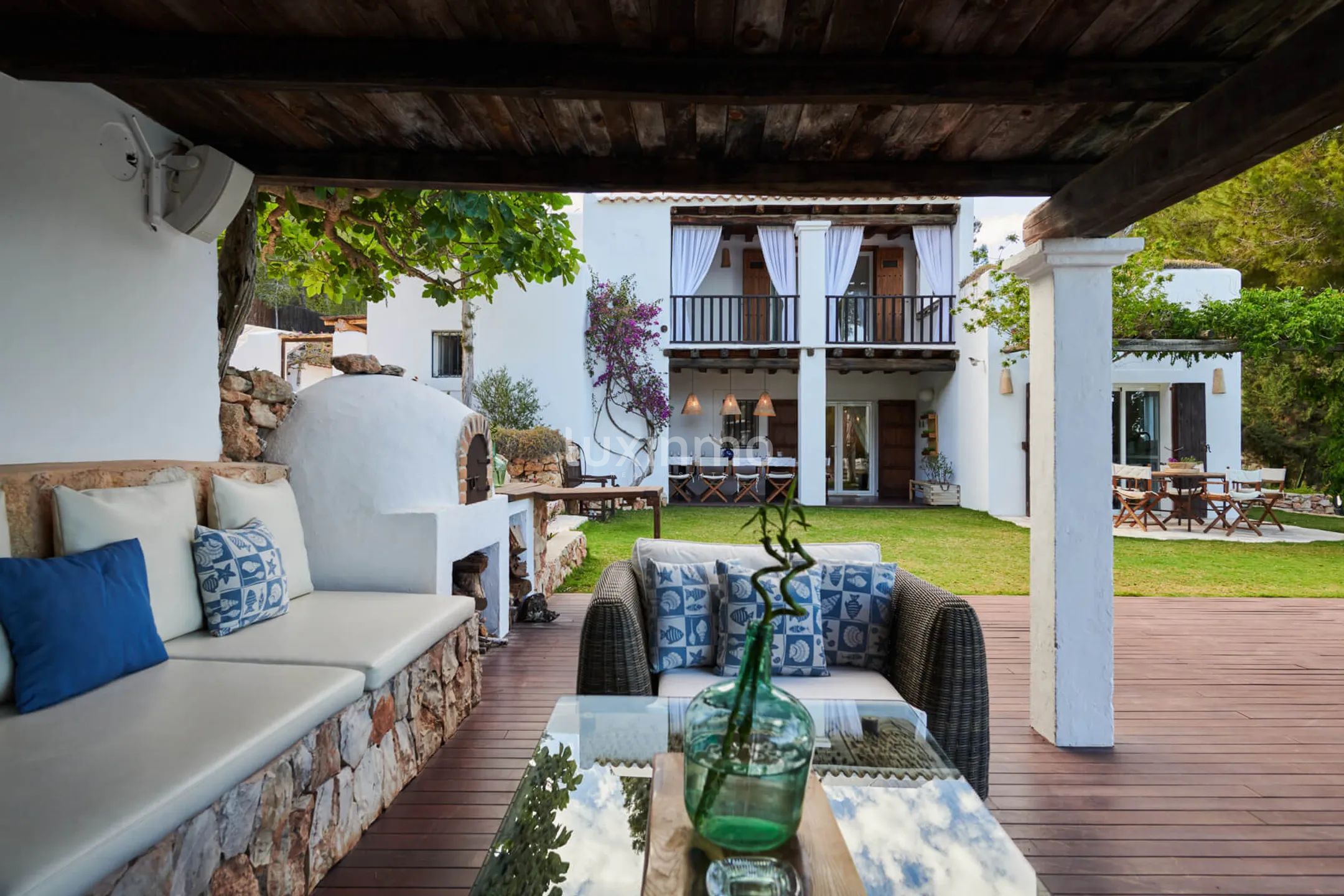 Bohemian Villa in a Tranquil Natural Setting — photo 12