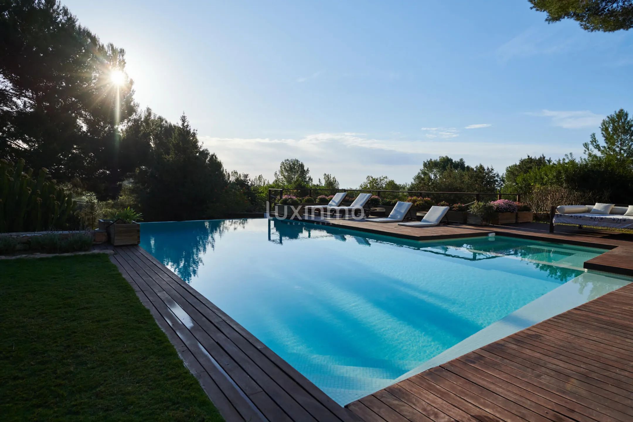 Bohemian Villa in a Tranquil Natural Setting — photo 8