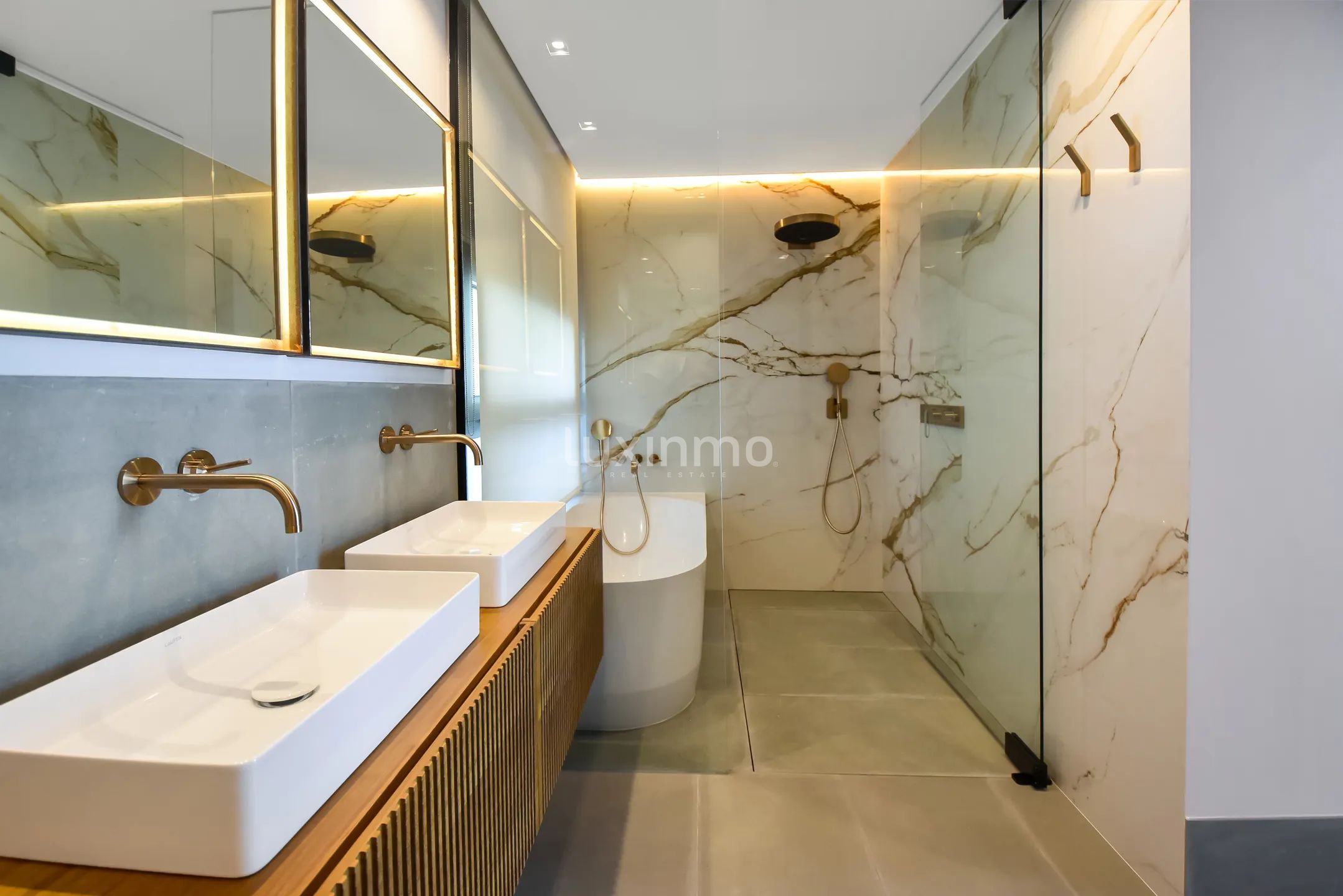 Newly refurbished luxury villa for rent with panoramic views towards Altea Hills — photo 20