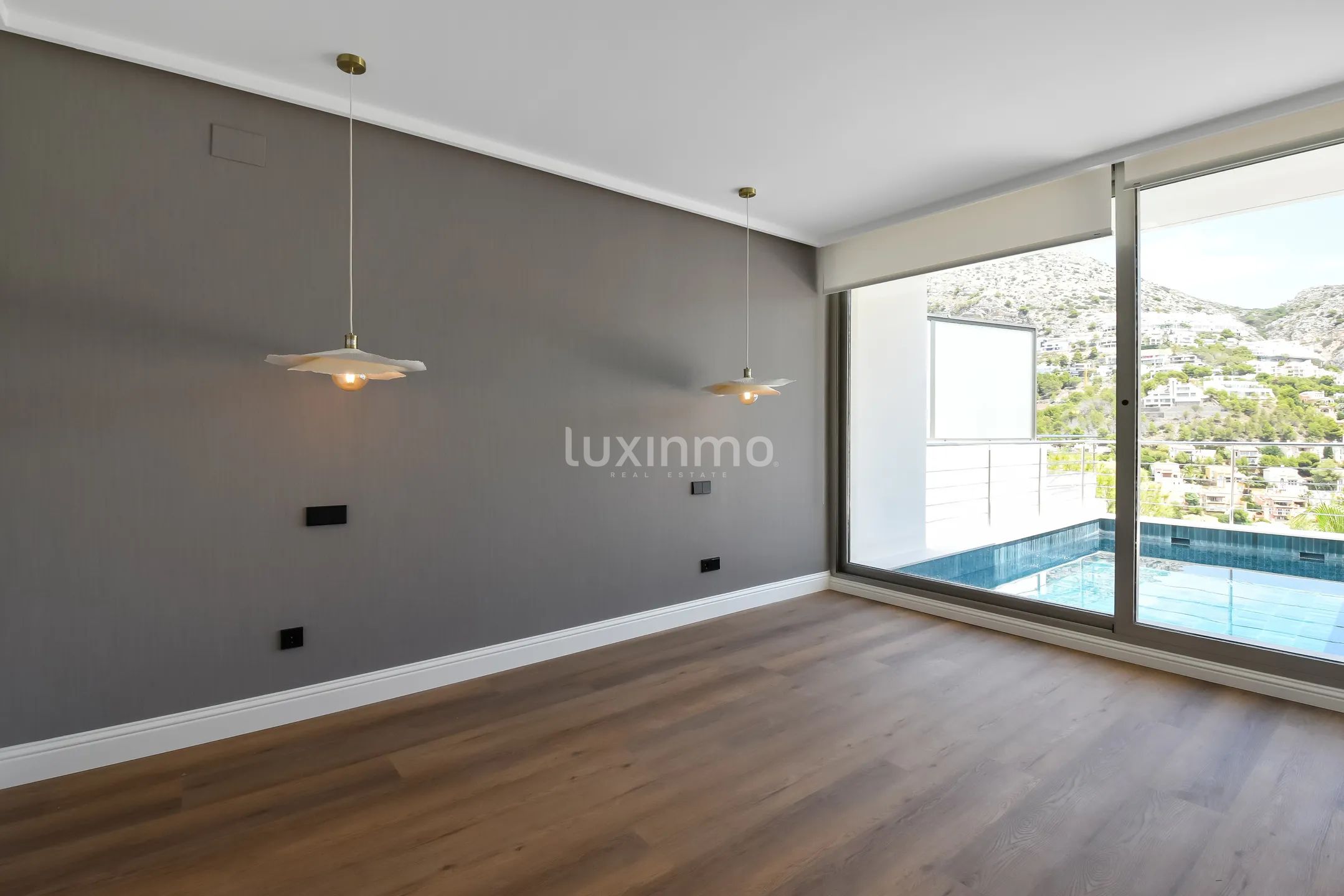 Newly refurbished luxury villa for rent with panoramic views towards Altea Hills — photo 15