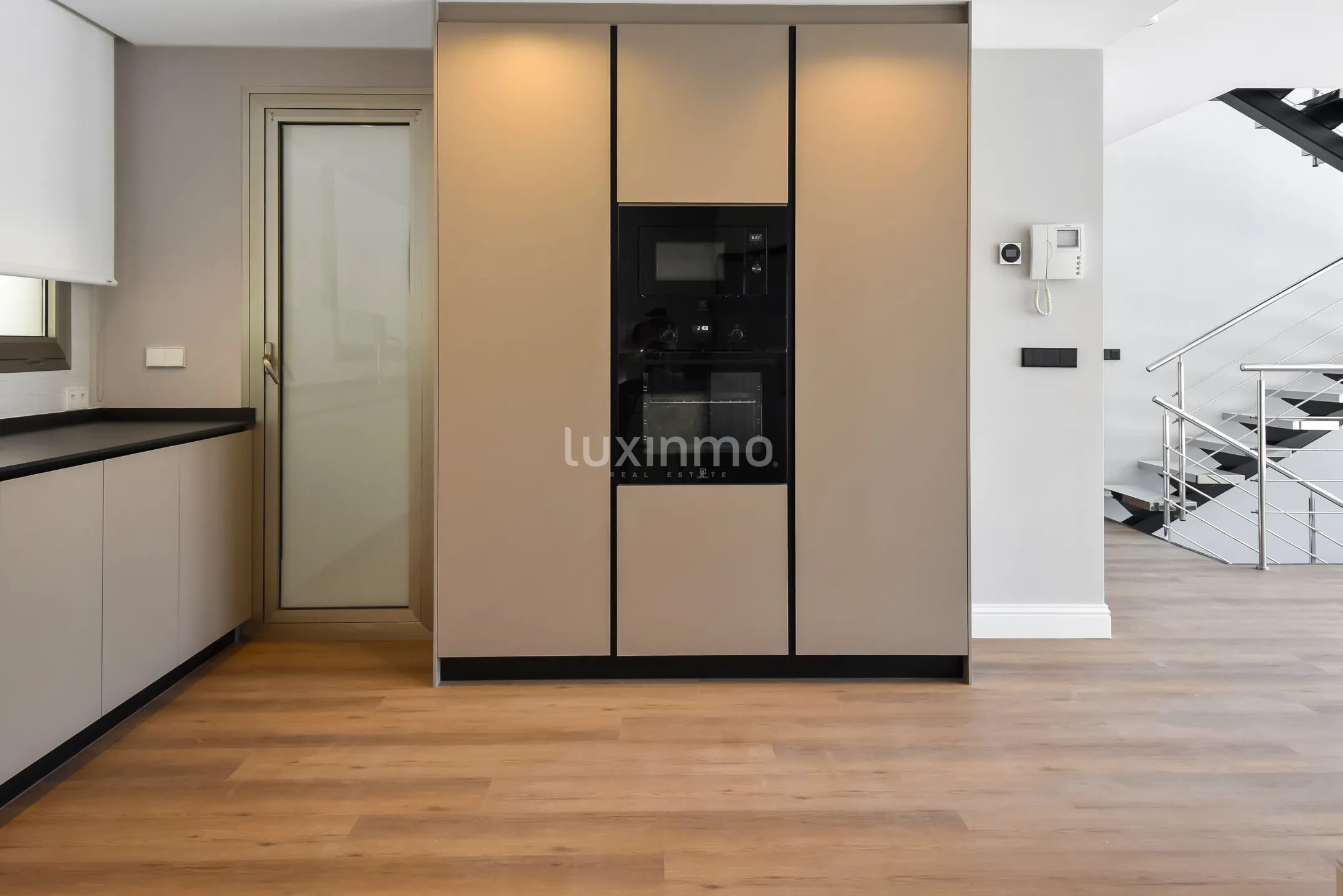 Newly refurbished luxury villa for rent with panoramic views towards Altea Hills — photo 8