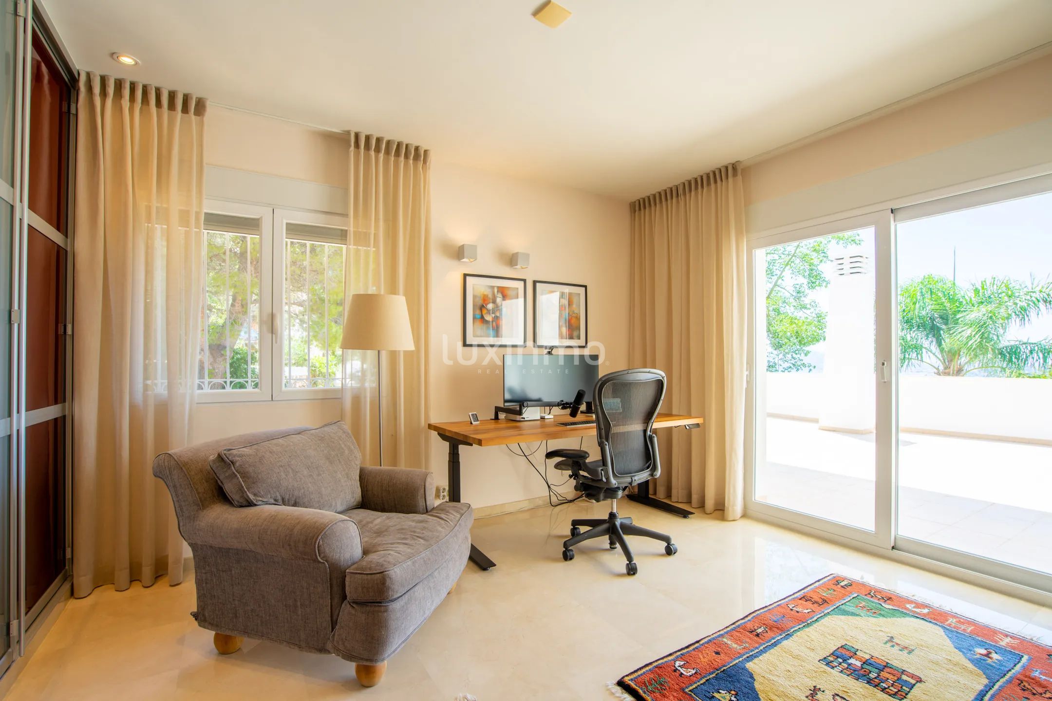 Villa moderne avec vue sur la mer et grand terrain — photo 39