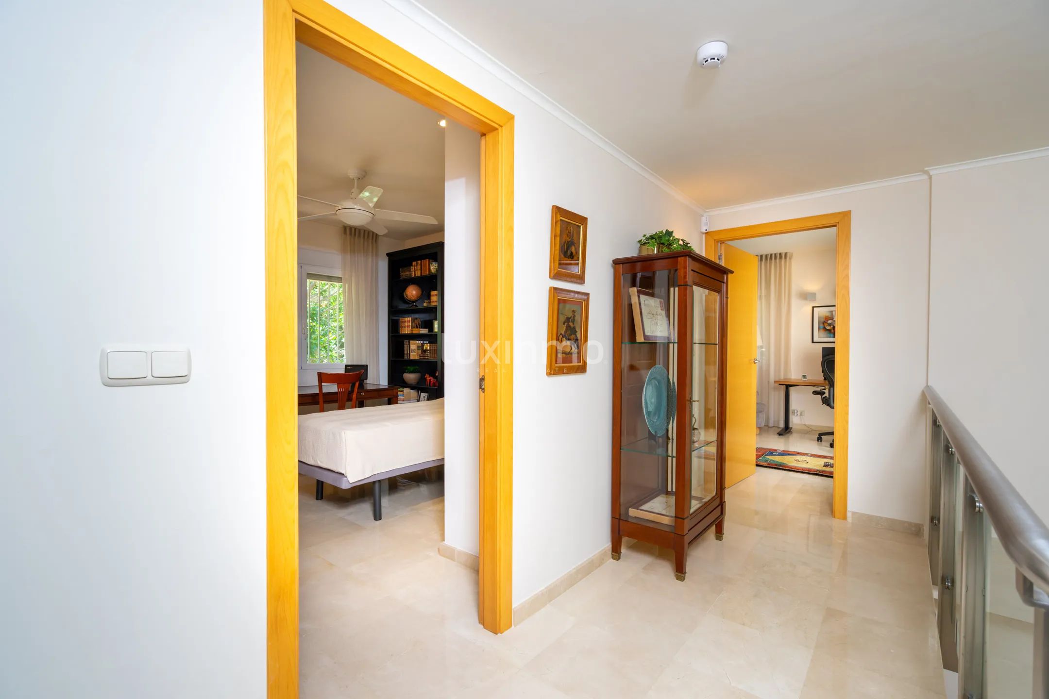 Villa moderne avec vue sur la mer et grand terrain — photo 34