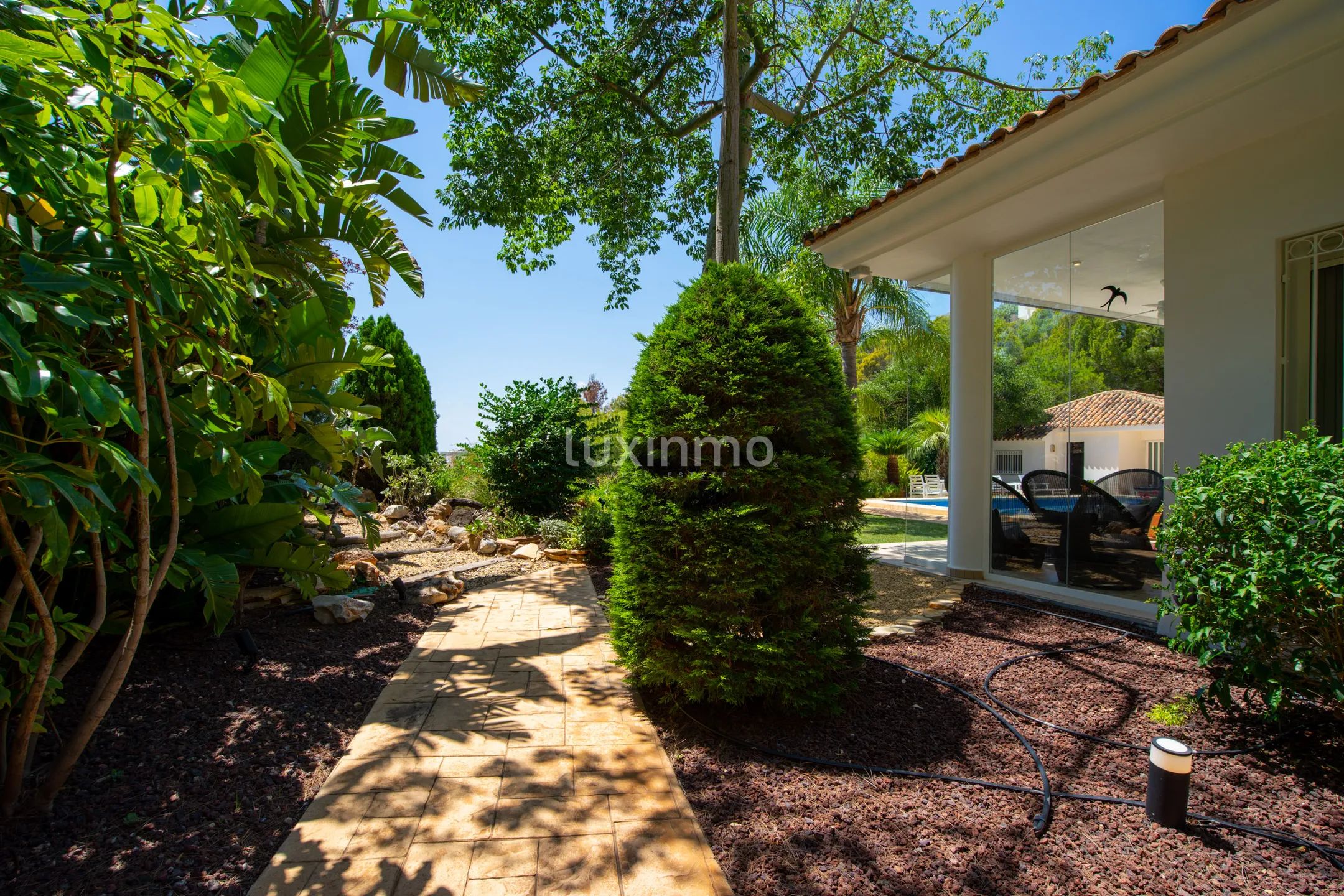 Villa moderne avec vue sur la mer et grand terrain — photo 58