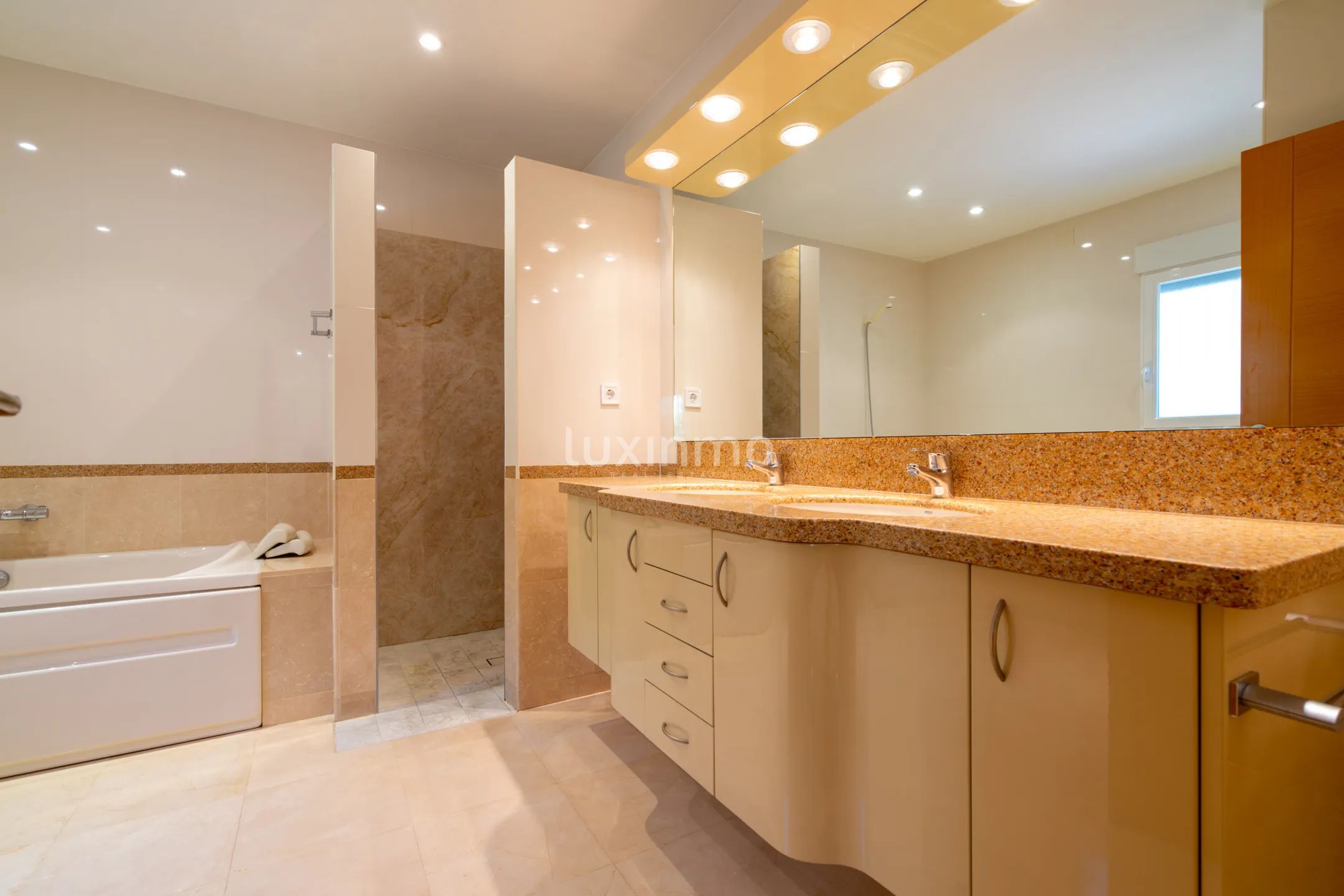 Modern villa with sea views and large plot of land — photo 26