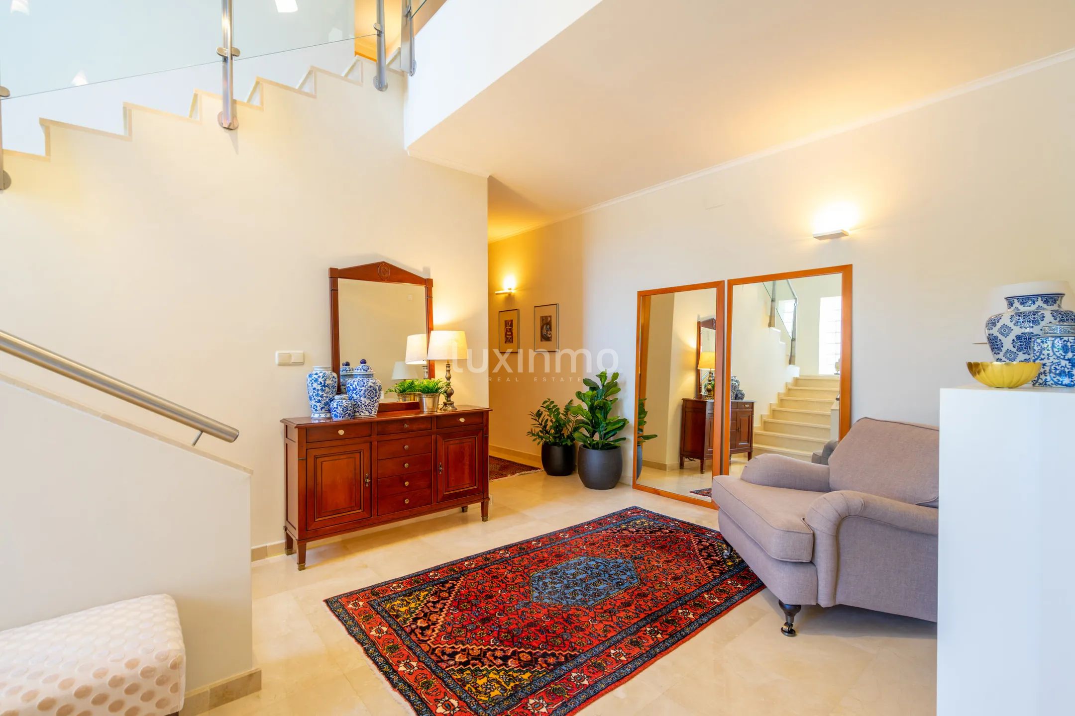 Villa moderne avec vue sur la mer et grand terrain — photo 9