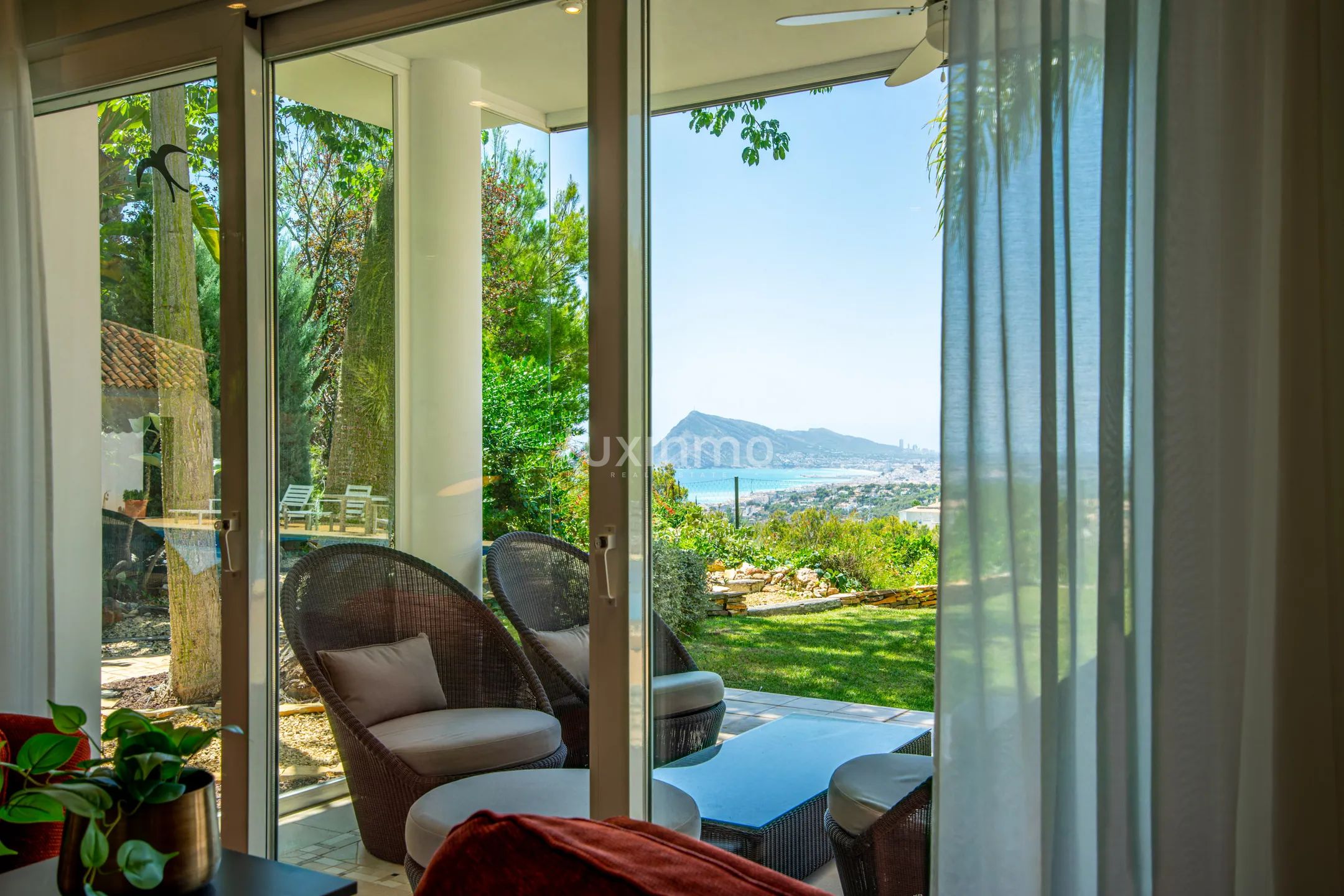 Villa moderne avec vue sur la mer et grand terrain — photo 16