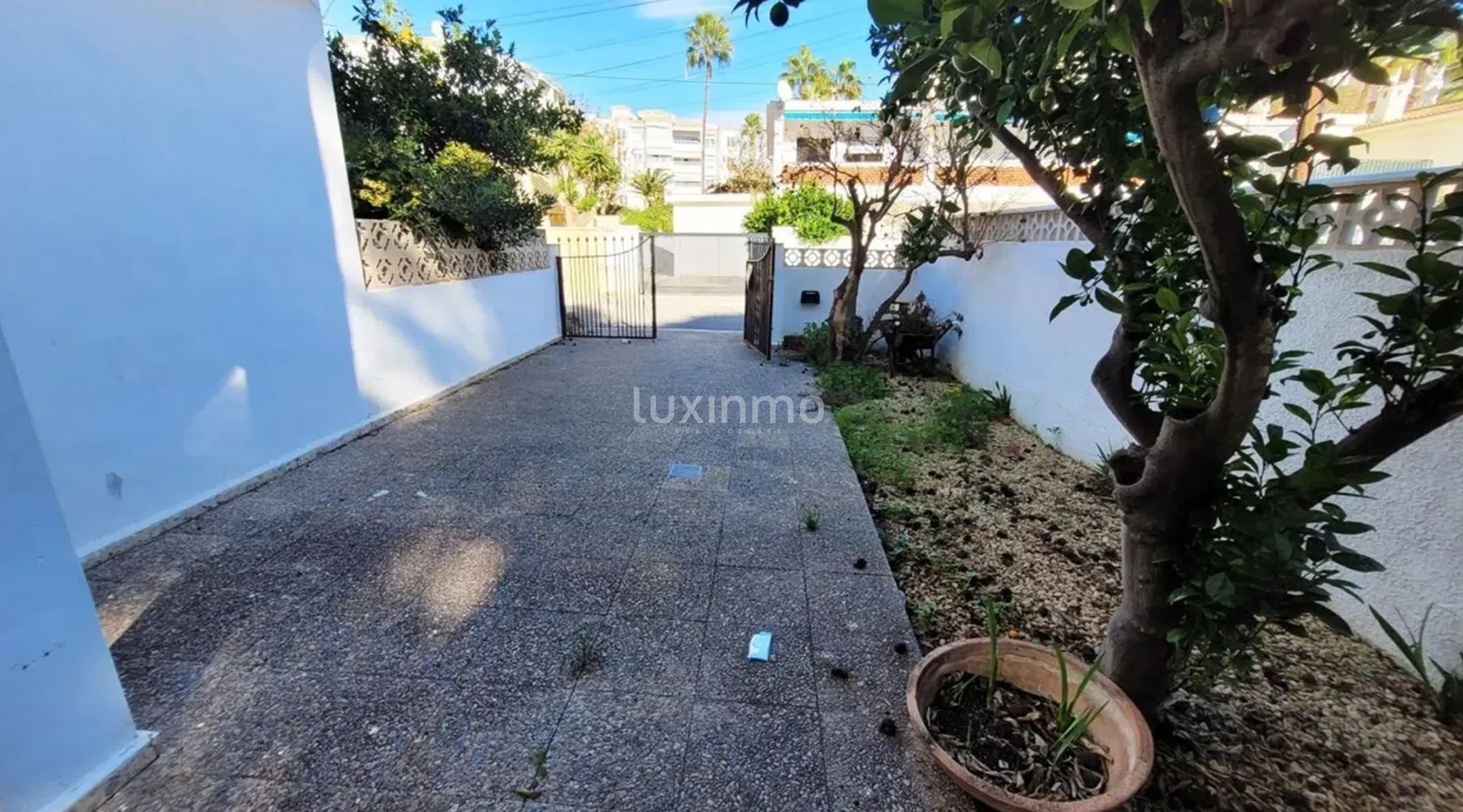 Tomannsbolig til rehabilitering til salgs i Albir — photo 22