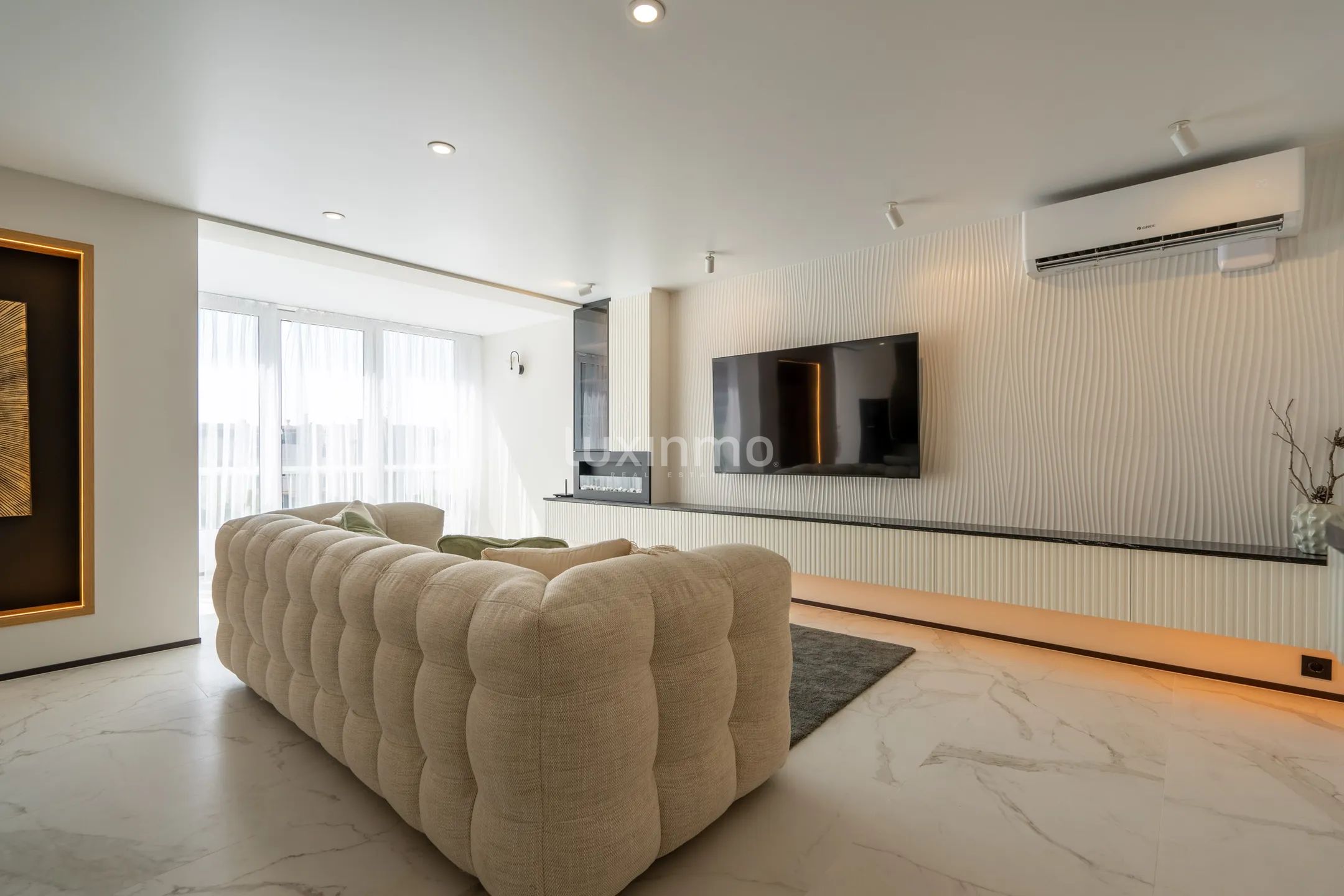 Oszałamiający apartament z 3 sypialniami i widokiem na morze w La Albufereta, Alicante