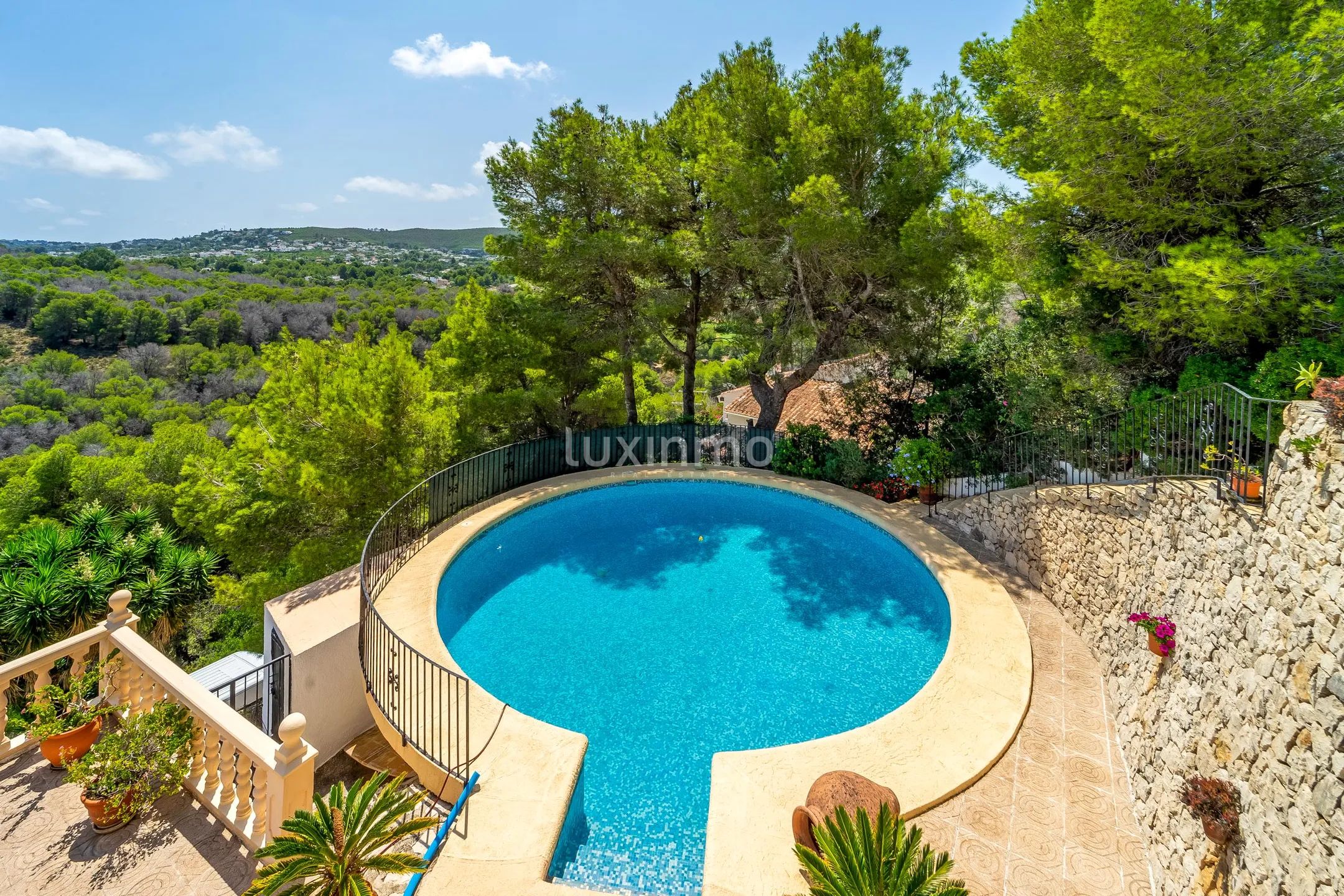 Impresionante villa con vistas al mar y a la montaña — photo 8