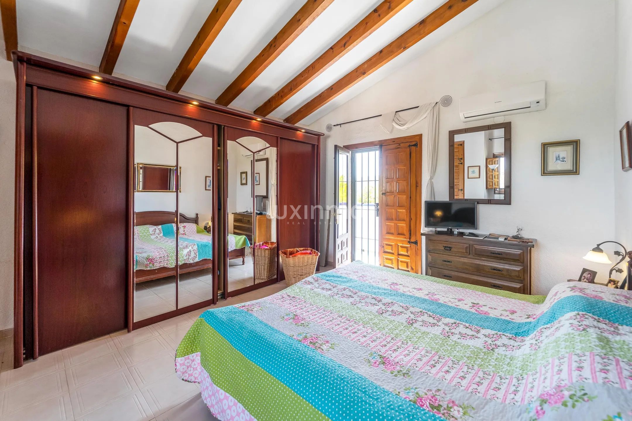 Impresionante villa con vistas al mar y a la montaña — photo 20