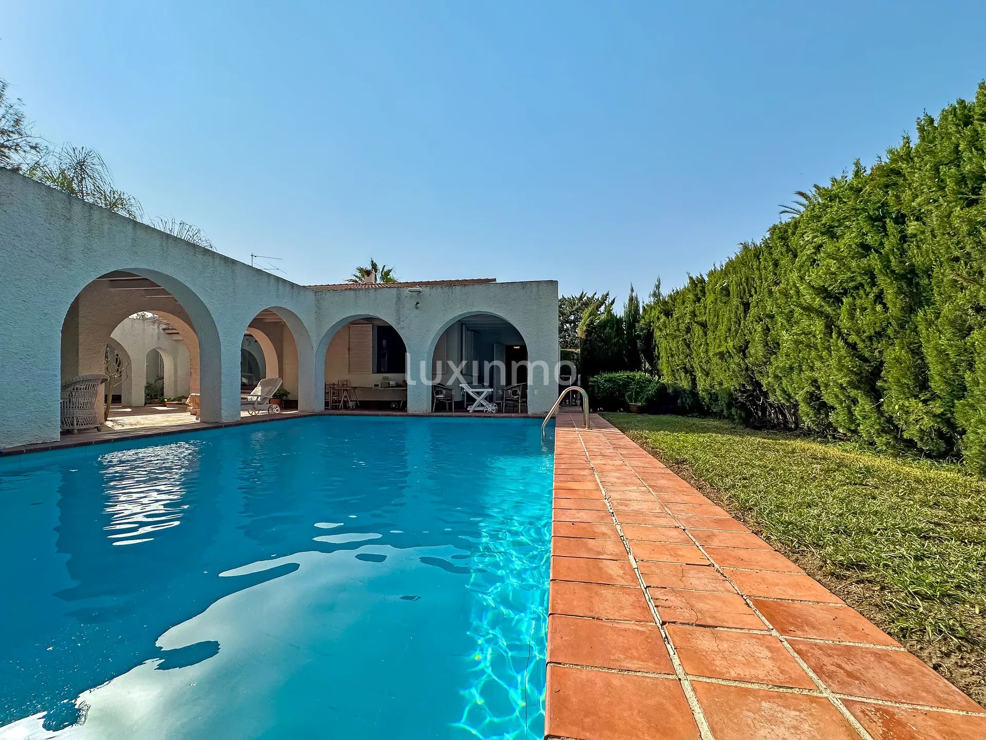 Charmante mediterrane villa met 4 slaapkamers in San Juan de Alicante — photo 33