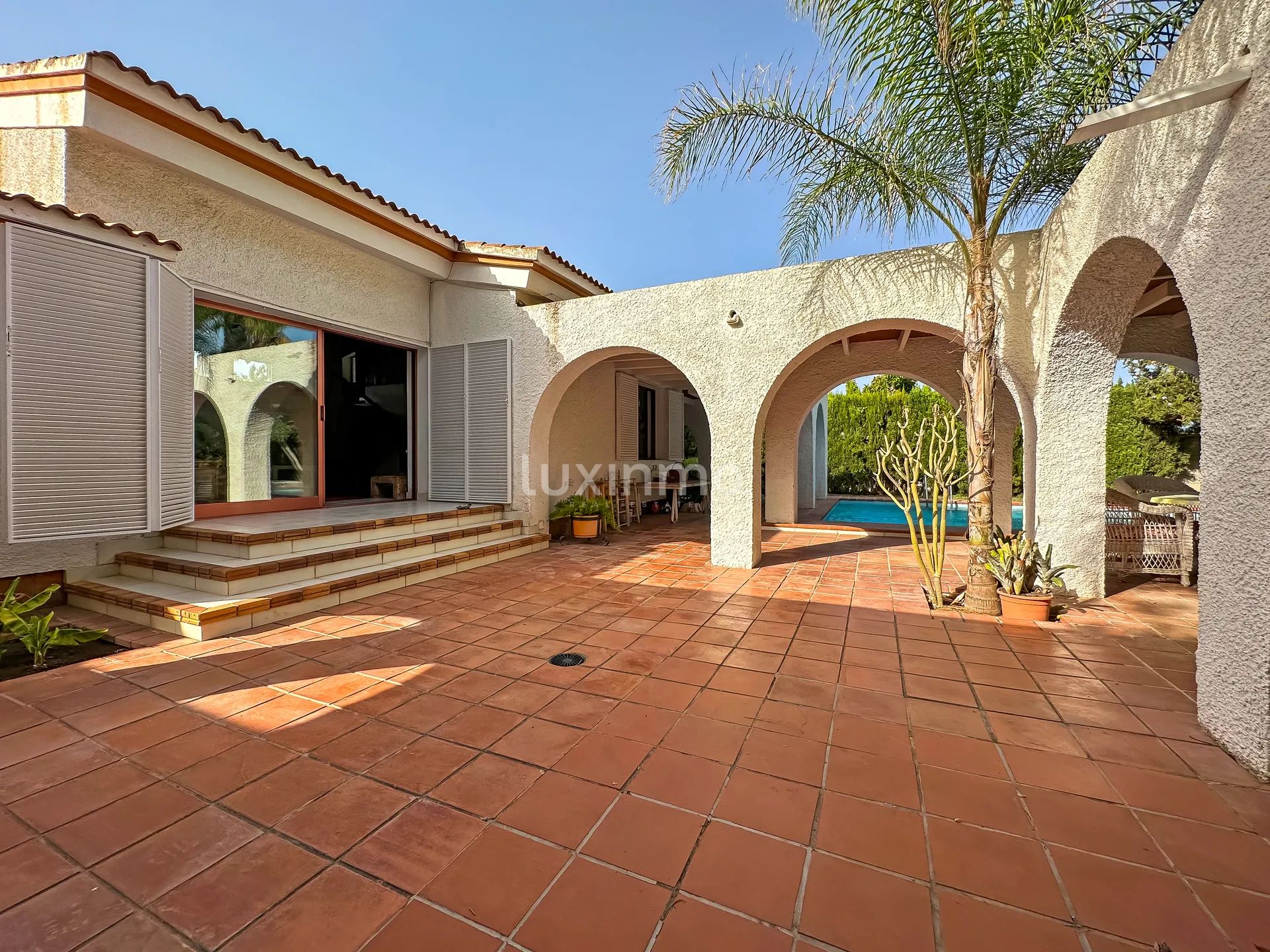 Charming 4-Bedroom Mediterranean Villa in San Juan de Alicante — photo 3
