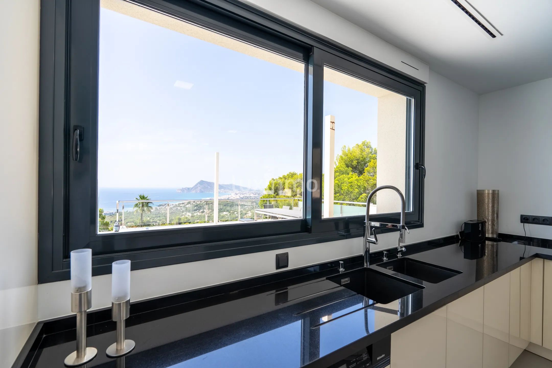 Maison individuelle de luxe de style méditerranéen avec vue panoramique à Altea la Vella — photo 34