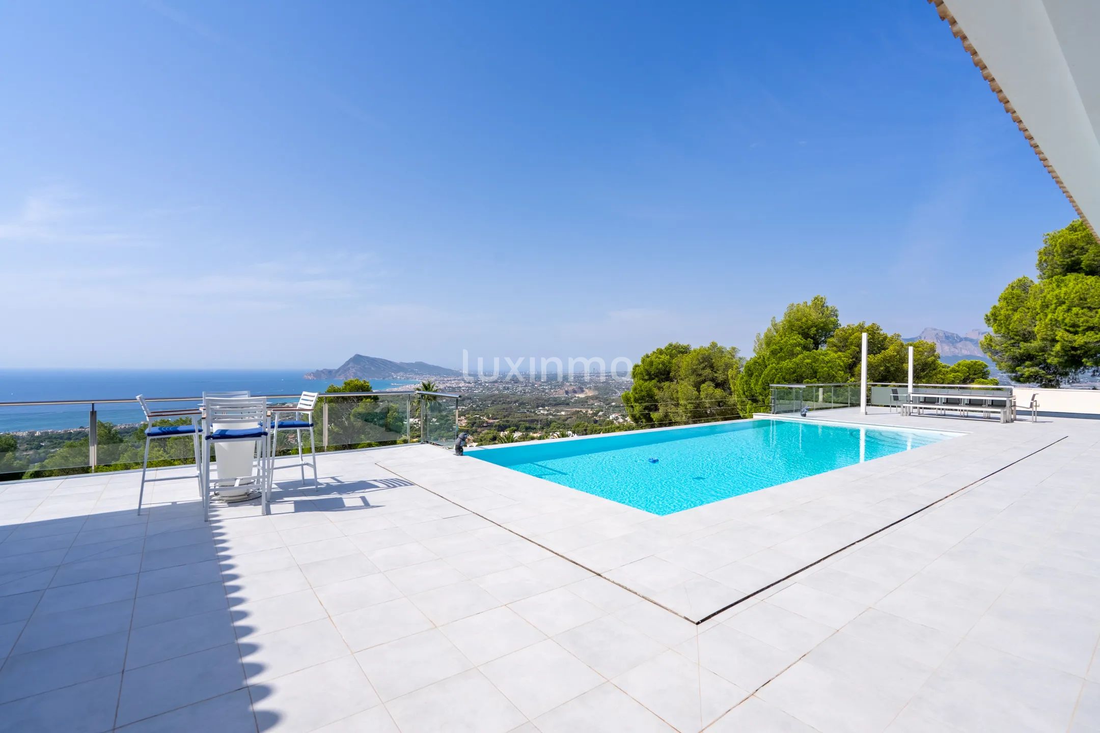 Maison individuelle de luxe de style méditerranéen avec vue panoramique à Altea la Vella — photo 42
