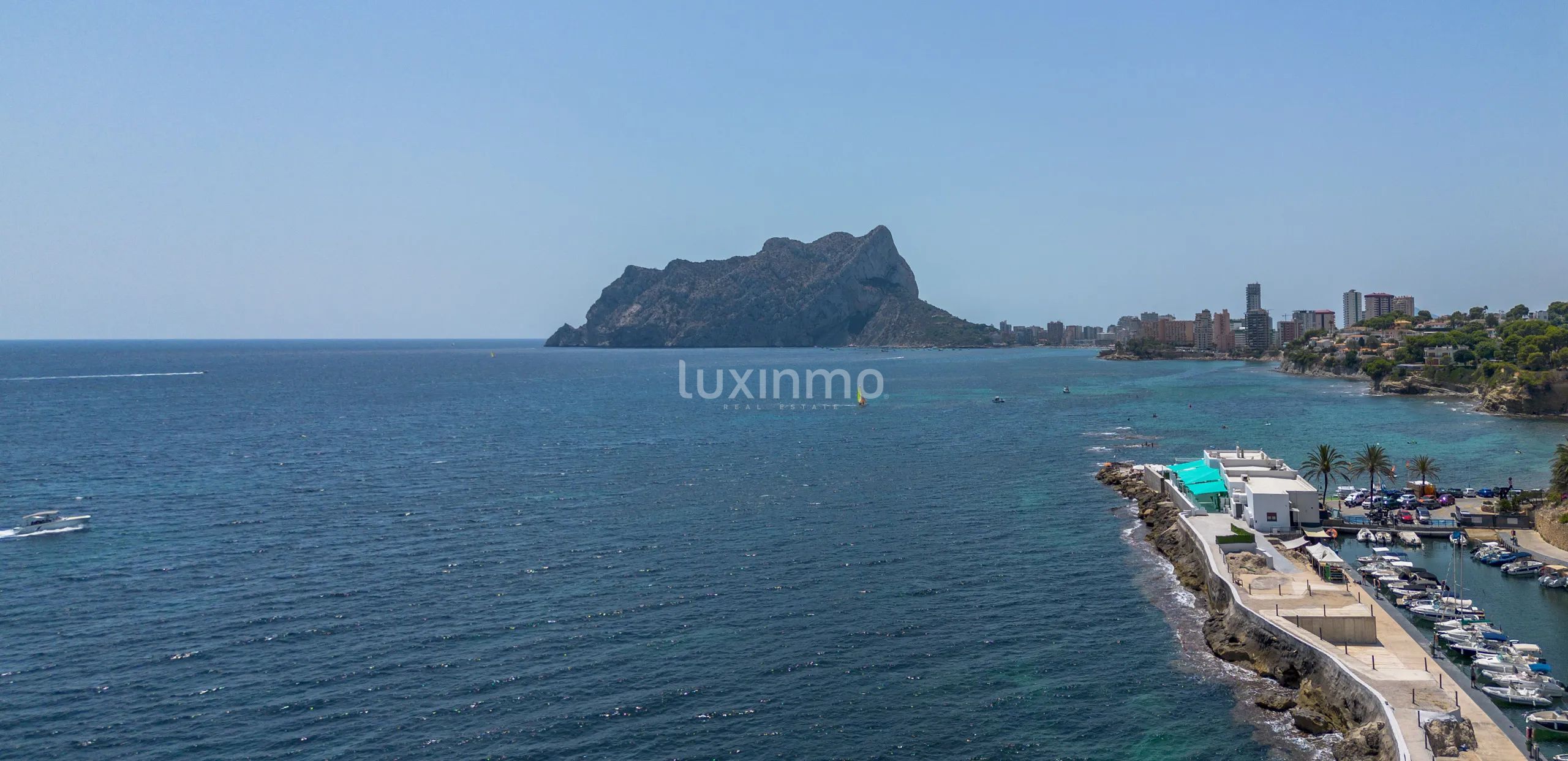 Charming 3-Bedroom Terraced House 1 line in La Fustera, Benissa — photo 31