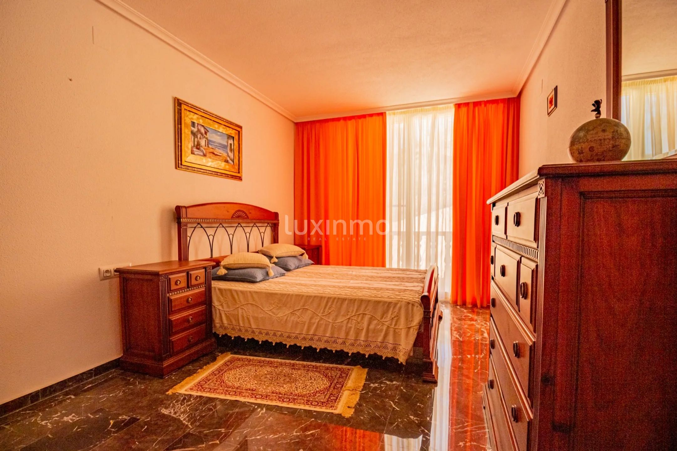 Urocza willa z 4 sypialniami w stylu śródziemnomorskim w El Albir z prywatnym basenem i widokiem na góry — photo 11