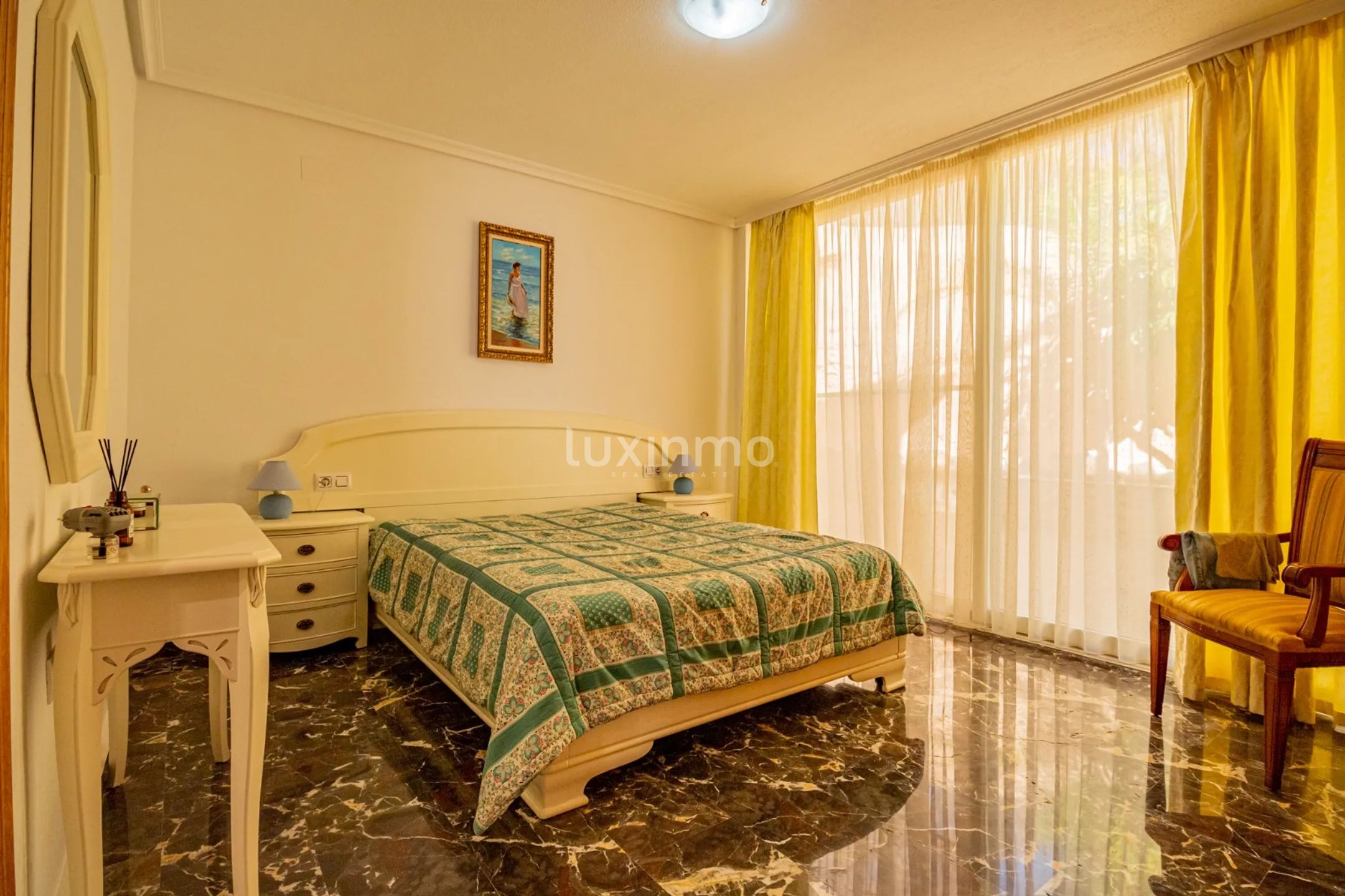 Urocza willa z 4 sypialniami w stylu śródziemnomorskim w El Albir z prywatnym basenem i widokiem na góry — photo 19