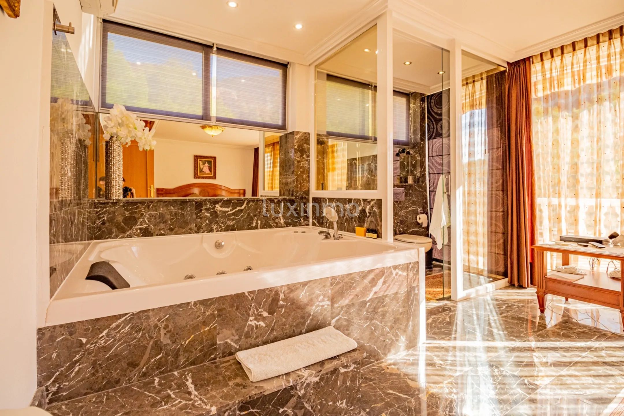 Charming Mediterranean-Style 4-Bedroom Villa in El Albir with Private Pool and Mountain Views — photo 13