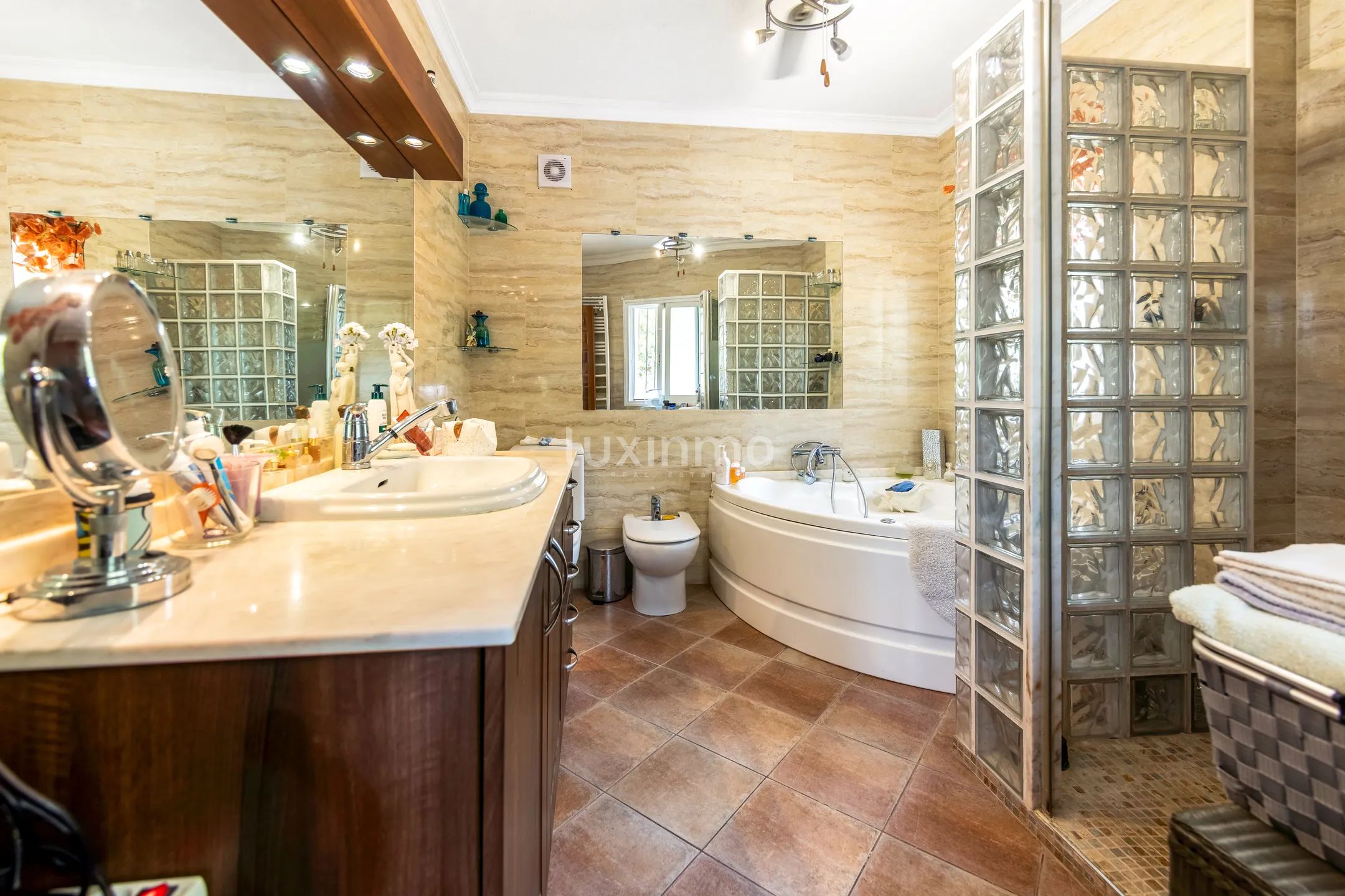 Sørvendt villa til salgs i Moraira — photo 37