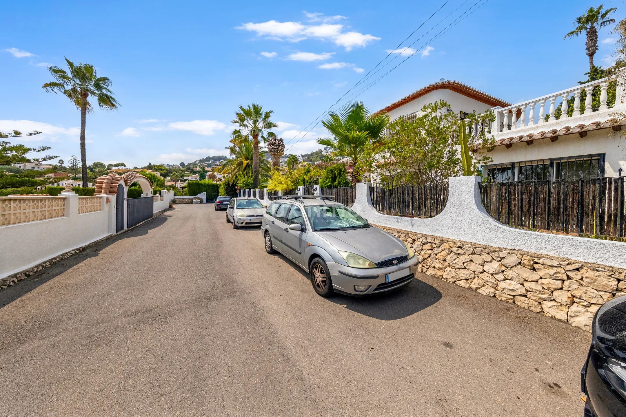 Sørvendt villa til salgs i Moraira — photo 11