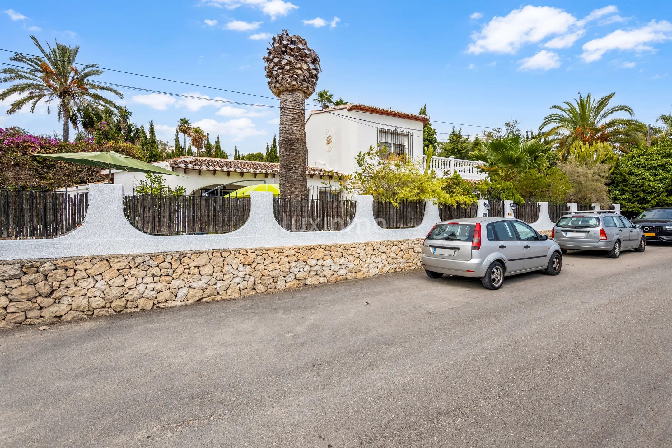 Sørvendt villa til salgs i Moraira — photo 10