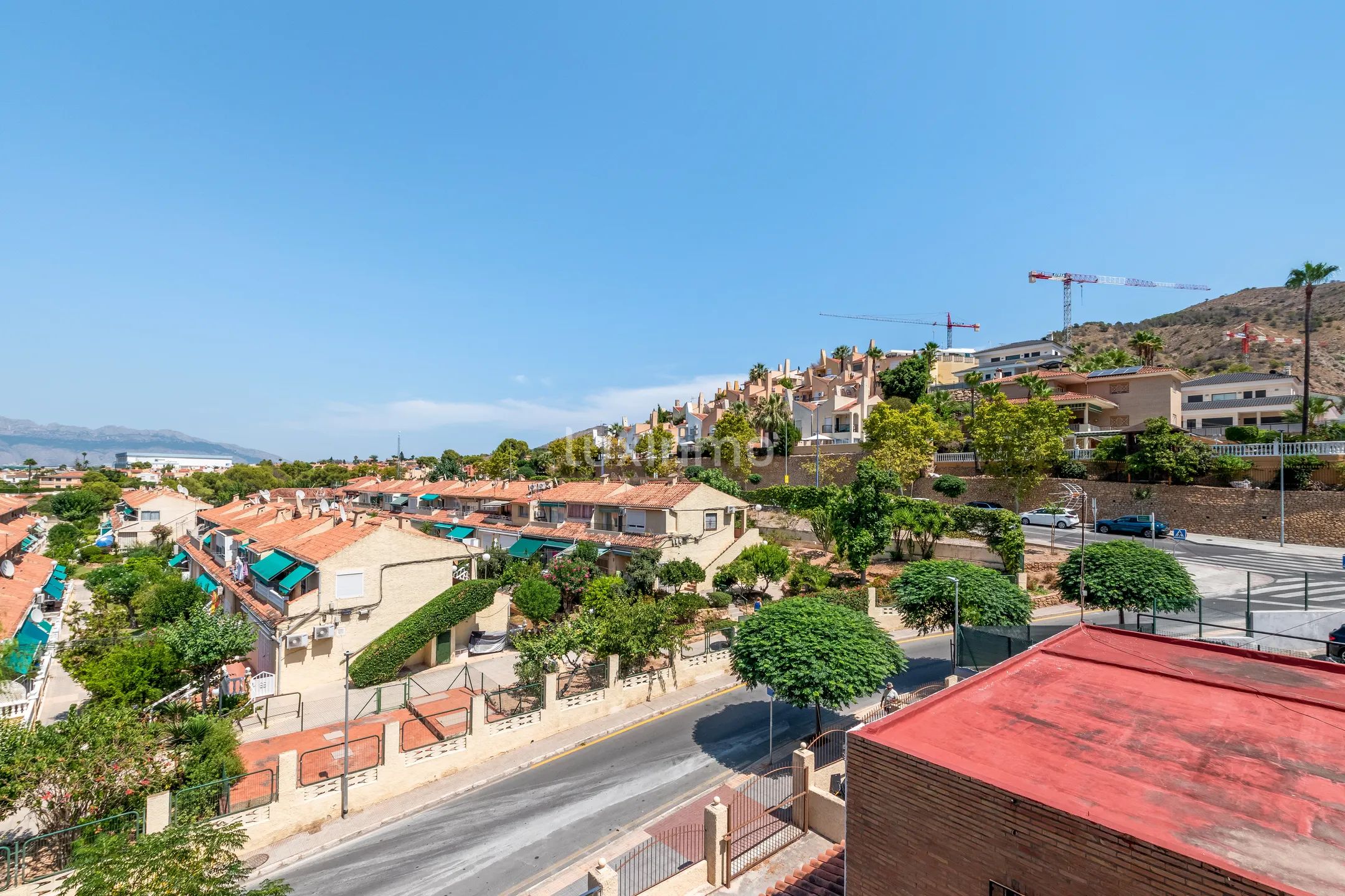 Fantastisk ombygd moderne duplex til salgs i Playa de Levante, Benidorm — photo 22