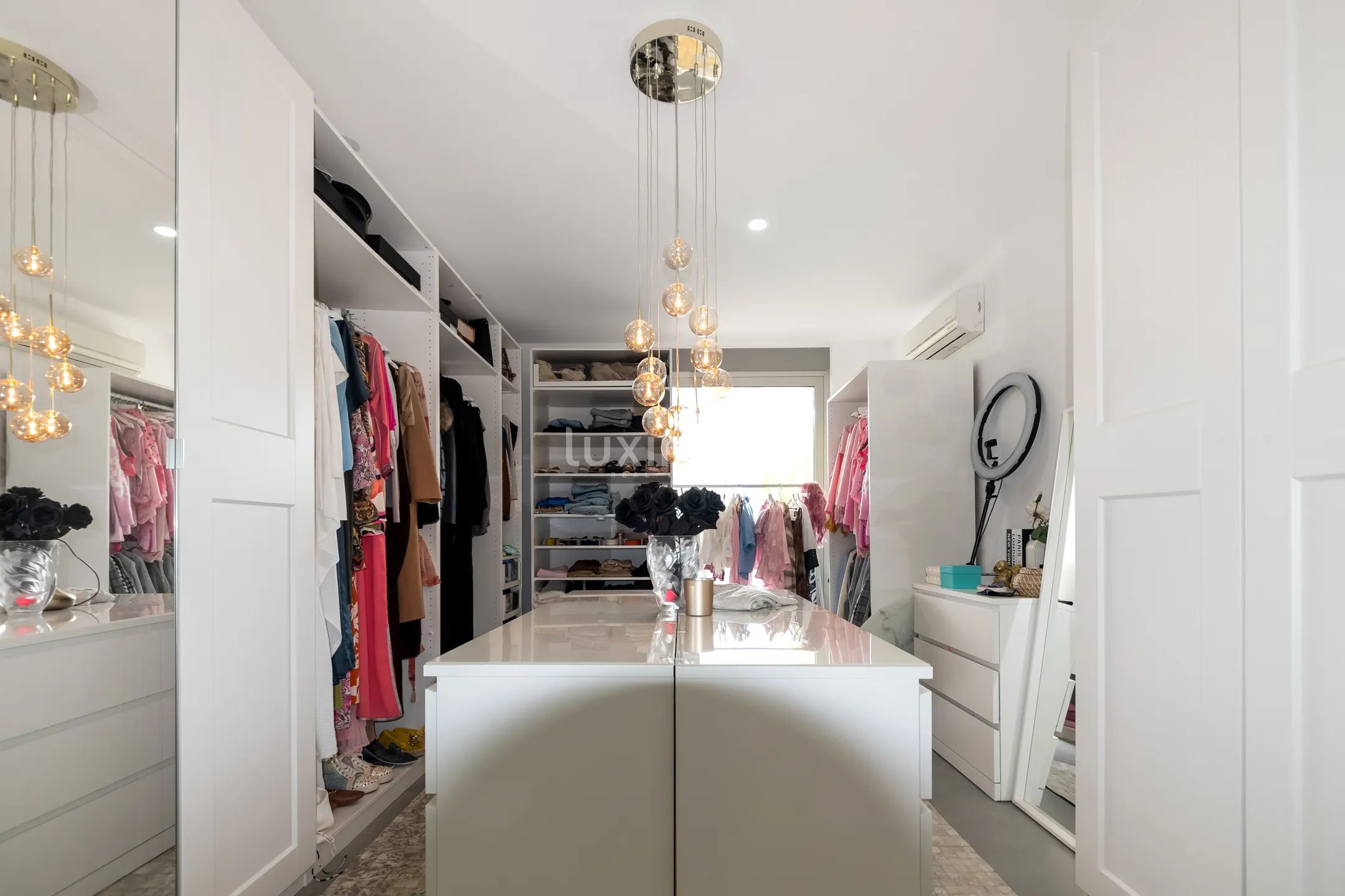 Beautiful villa with swimming pool for rent in Altea — photo 15