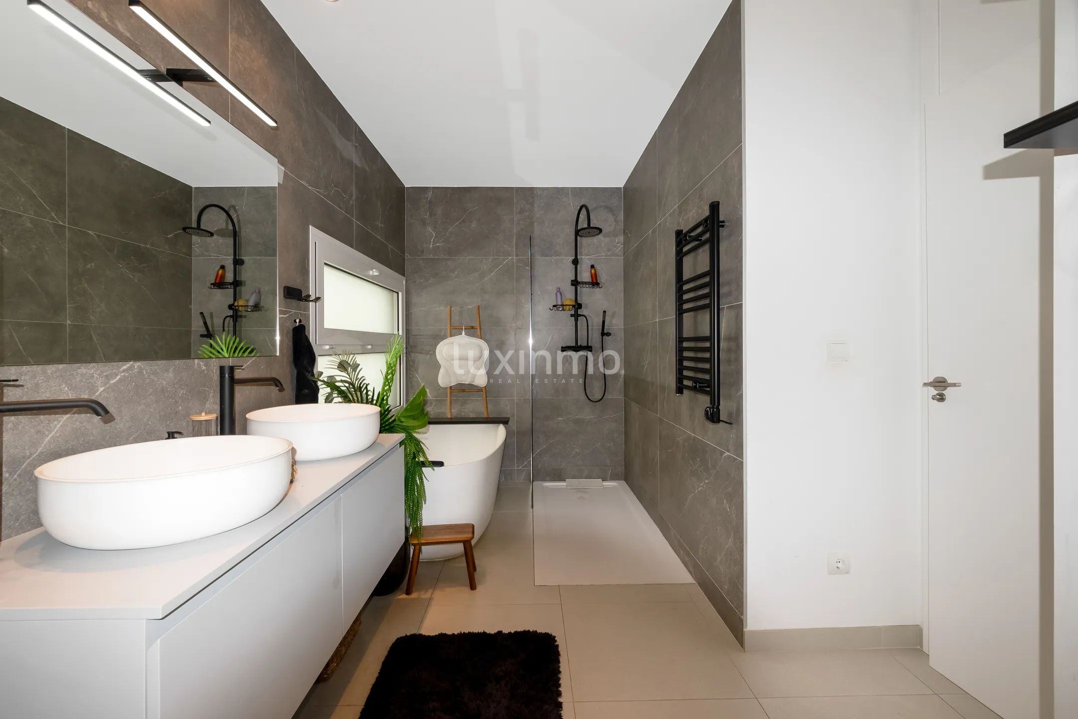 Beautiful villa with swimming pool for rent in Altea — photo 11