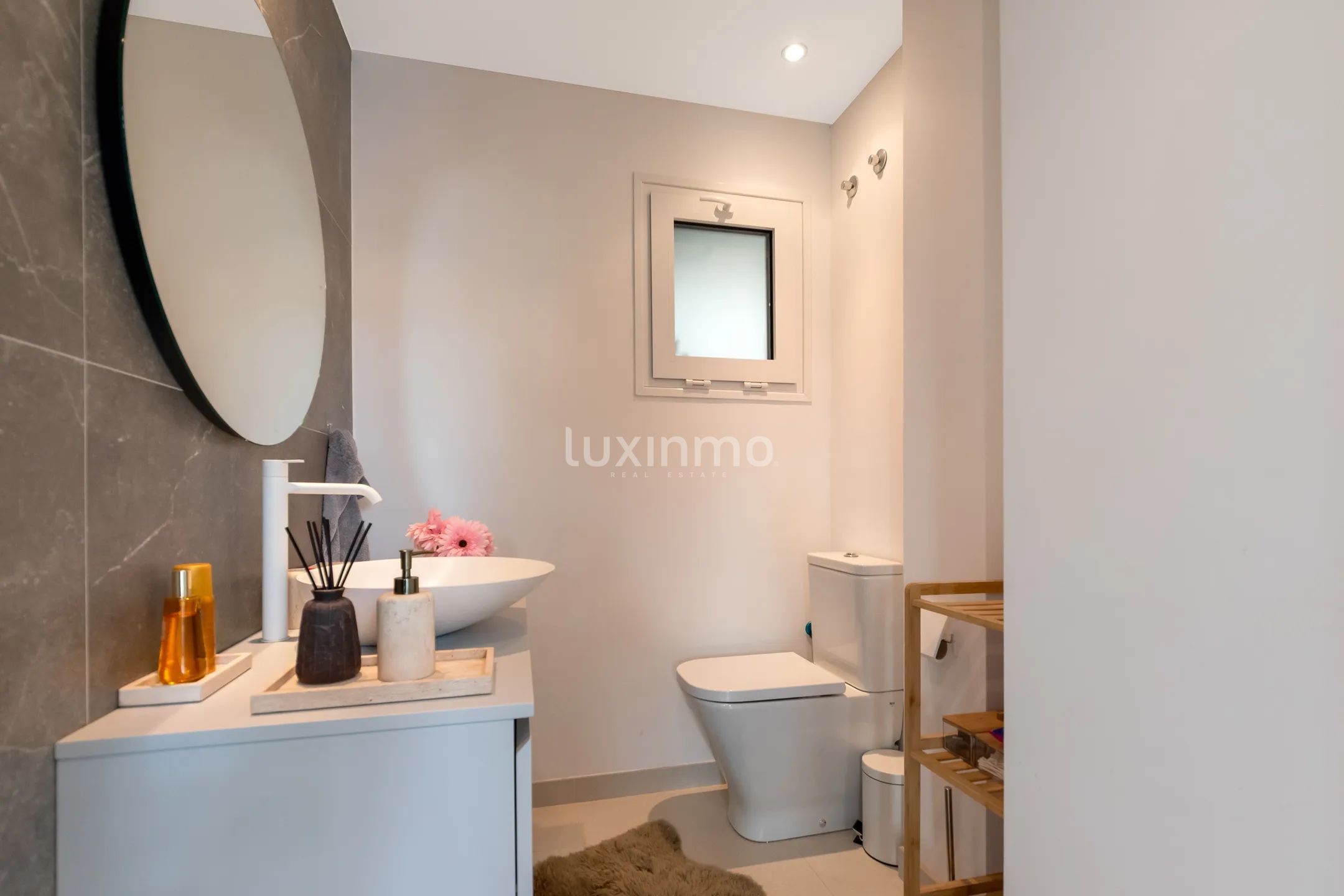 Beautiful villa with swimming pool for rent in Altea — photo 8