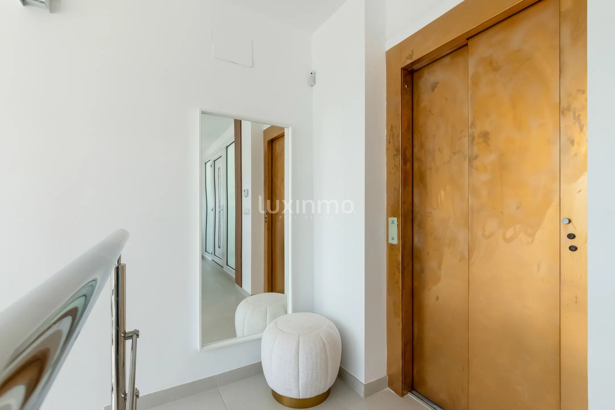 Beautiful villa with swimming pool for rent in Altea — photo 20