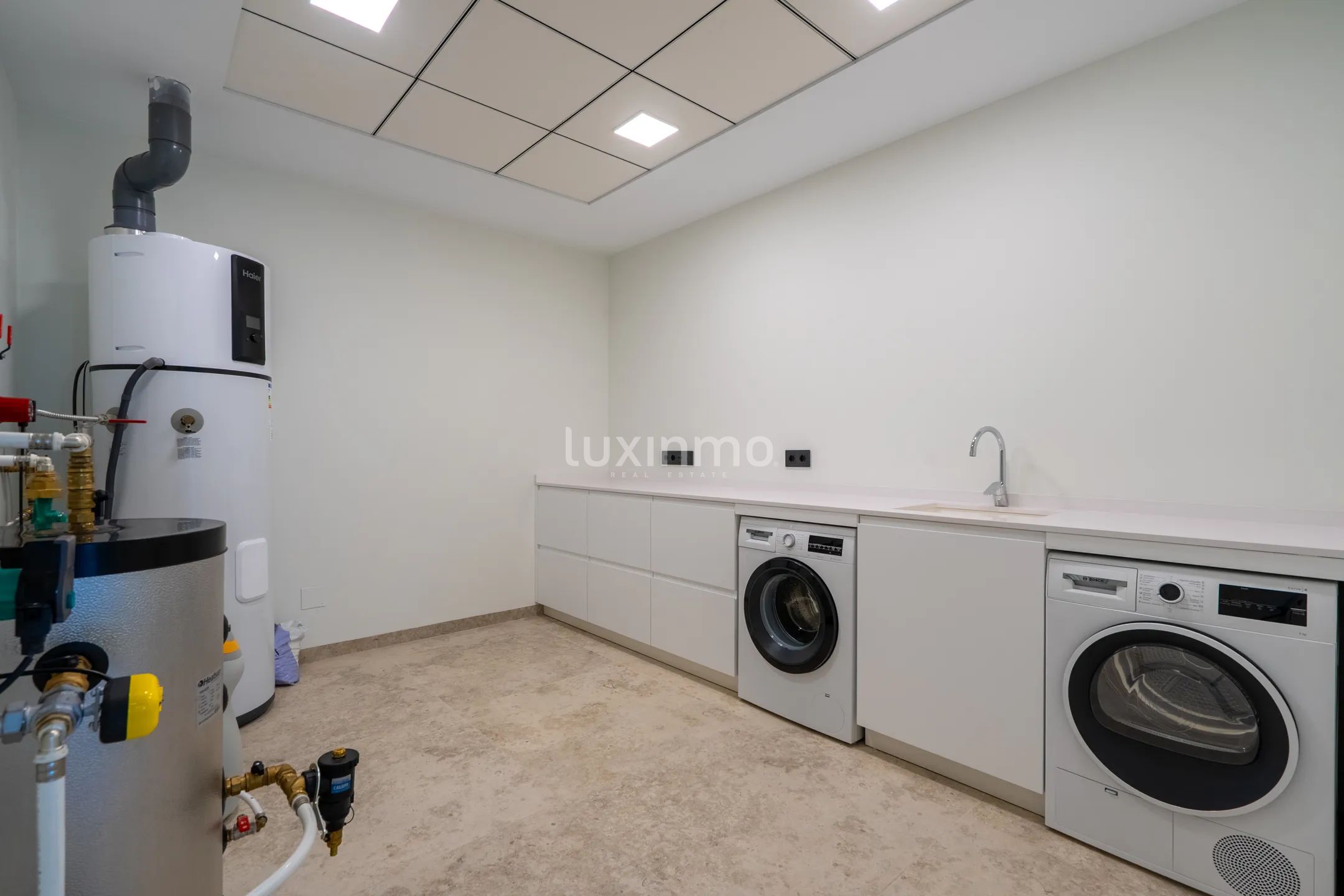 Lujosa Villa Independiente de 4 Dormitorios con Vistas Panorámicas a la Montaña en Calpe — photo 30