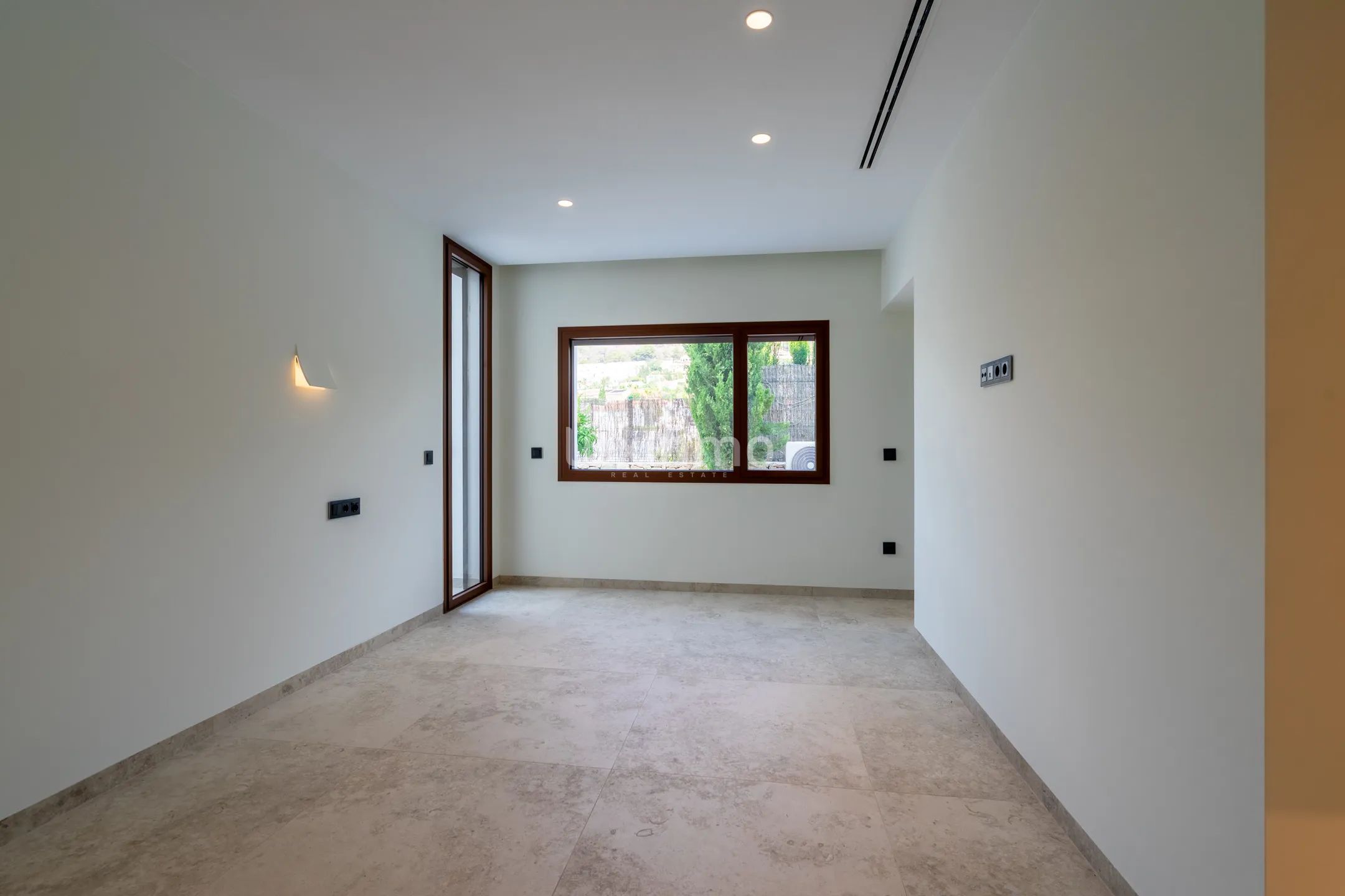 Lujosa Villa Independiente de 4 Dormitorios con Vistas Panorámicas a la Montaña en Calpe — photo 26