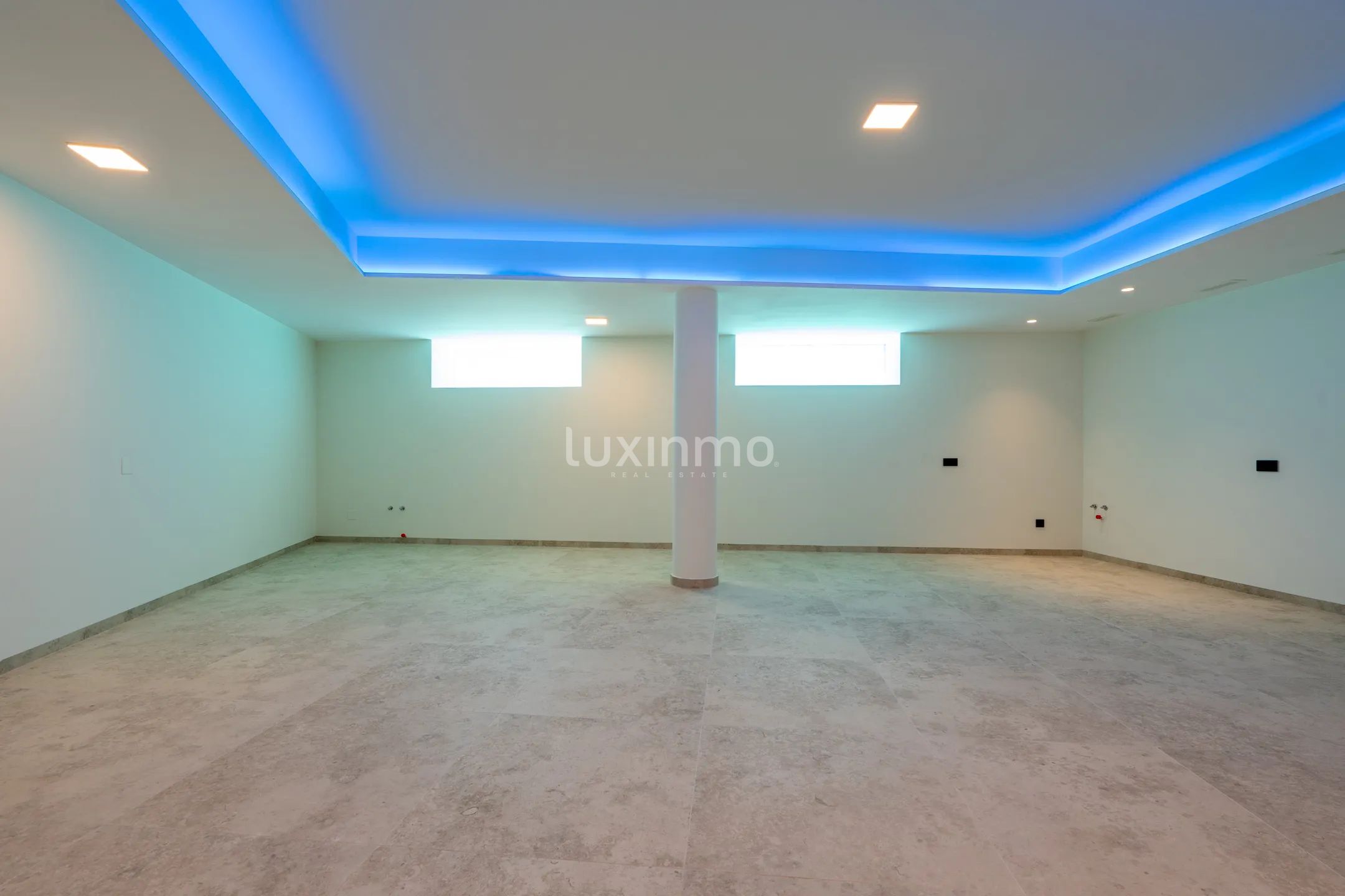 Luxuriöse freistehende Villa mit 4 Schlafzimmern und Panoramablick auf die Berge in Calpe — photo 36