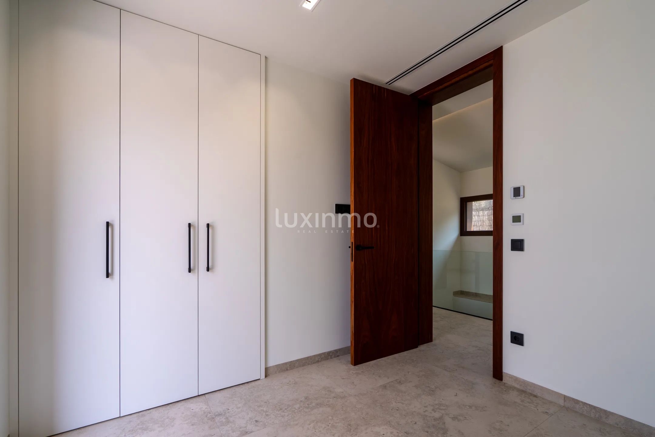 Lujosa Villa Independiente de 4 Dormitorios con Vistas Panorámicas a la Montaña en Calpe — photo 25