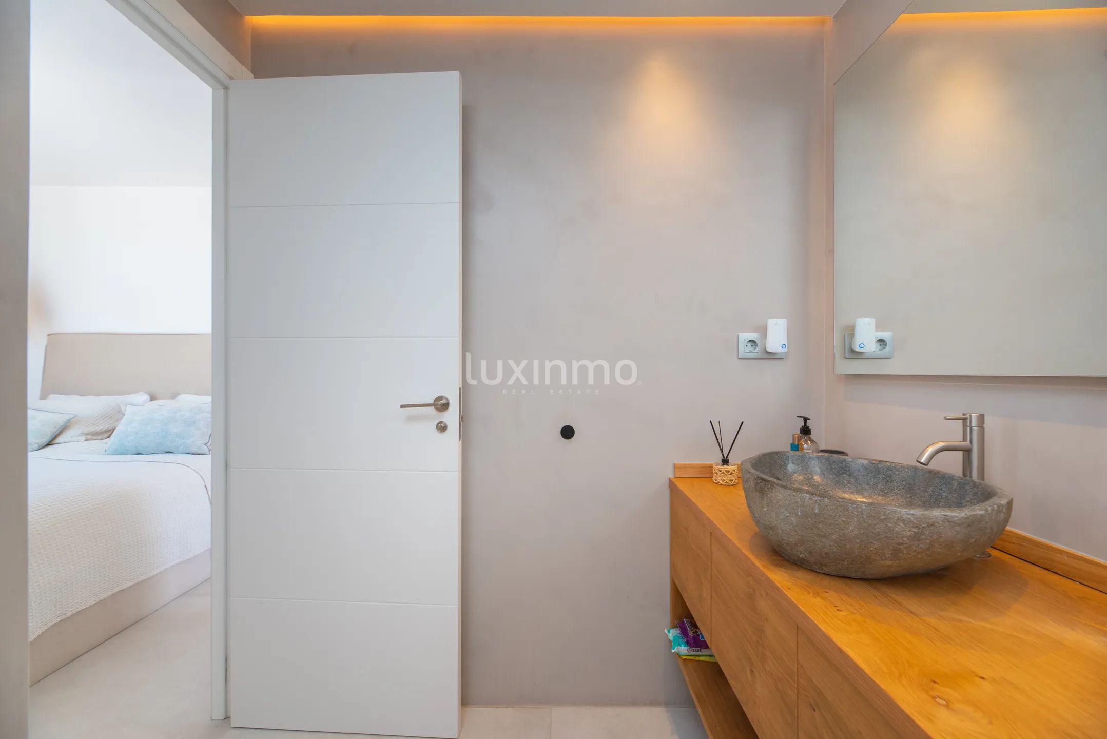 Nowoczesny penthouse z przepięknym widokiem na morze w Jesús, Santa Eulària — photo 10