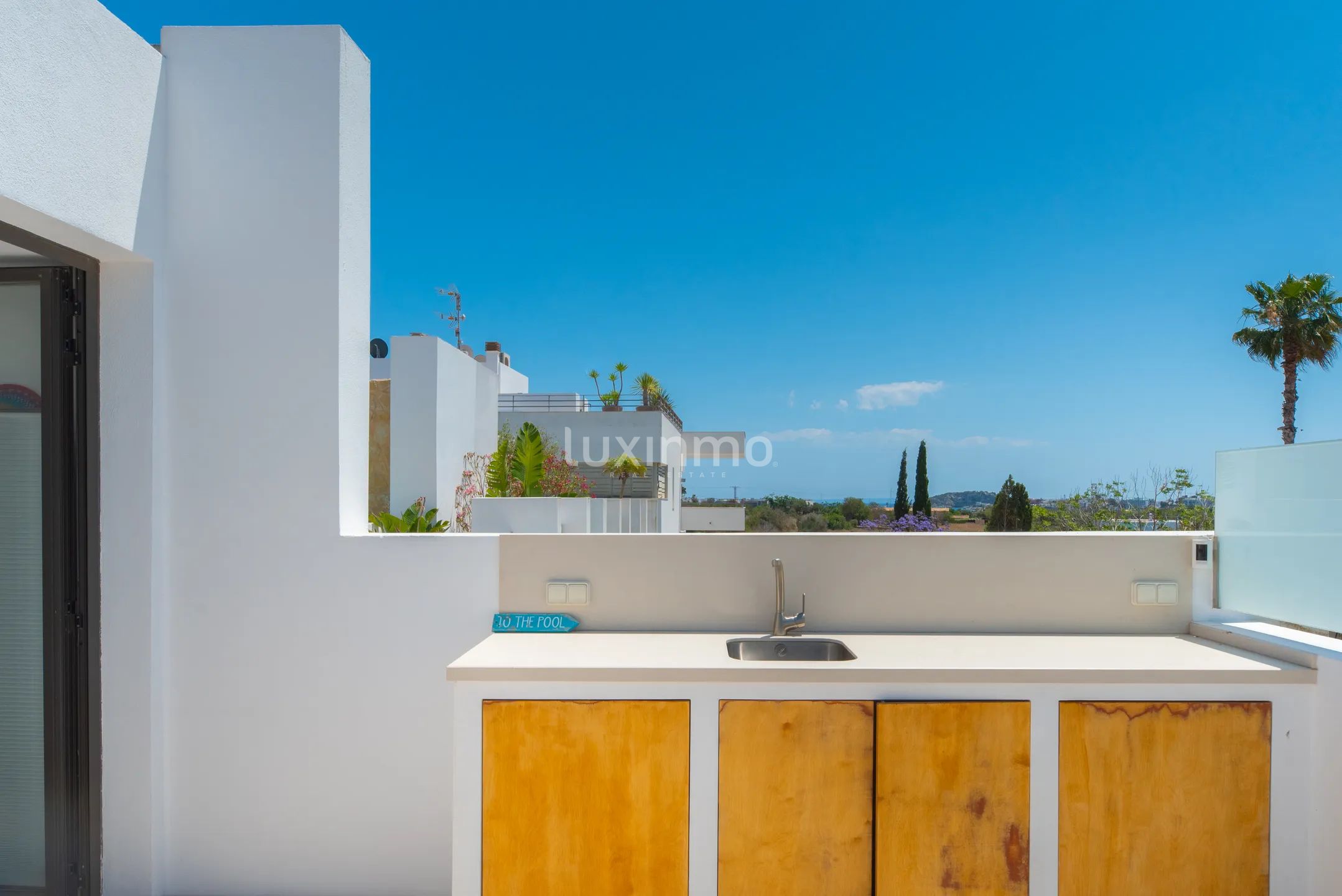 Nowoczesny penthouse z przepięknym widokiem na morze w Jesús, Santa Eulària — photo 6