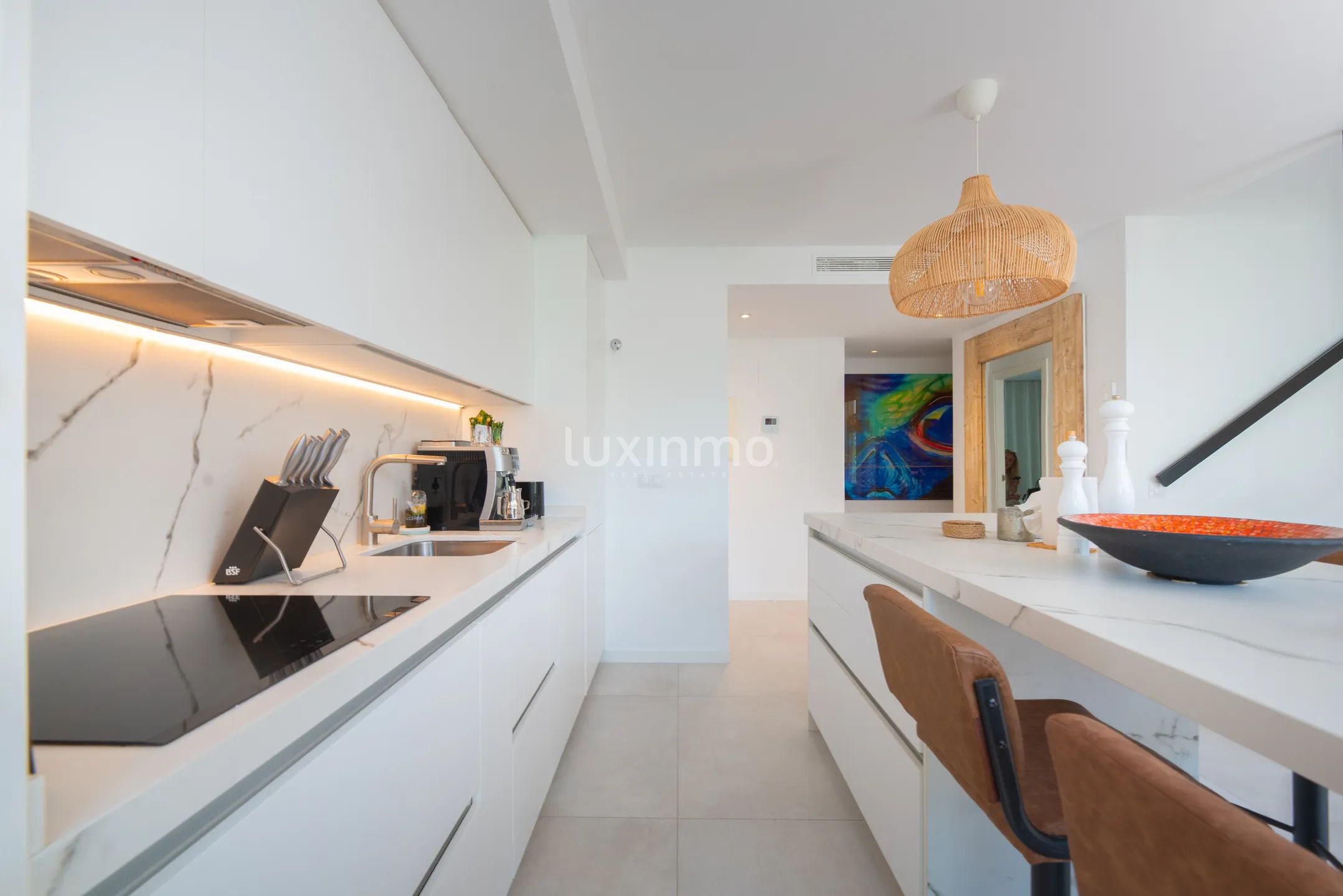 Modern penthouse with stunning sea views in Jesús, Santa Eulària — photo 9