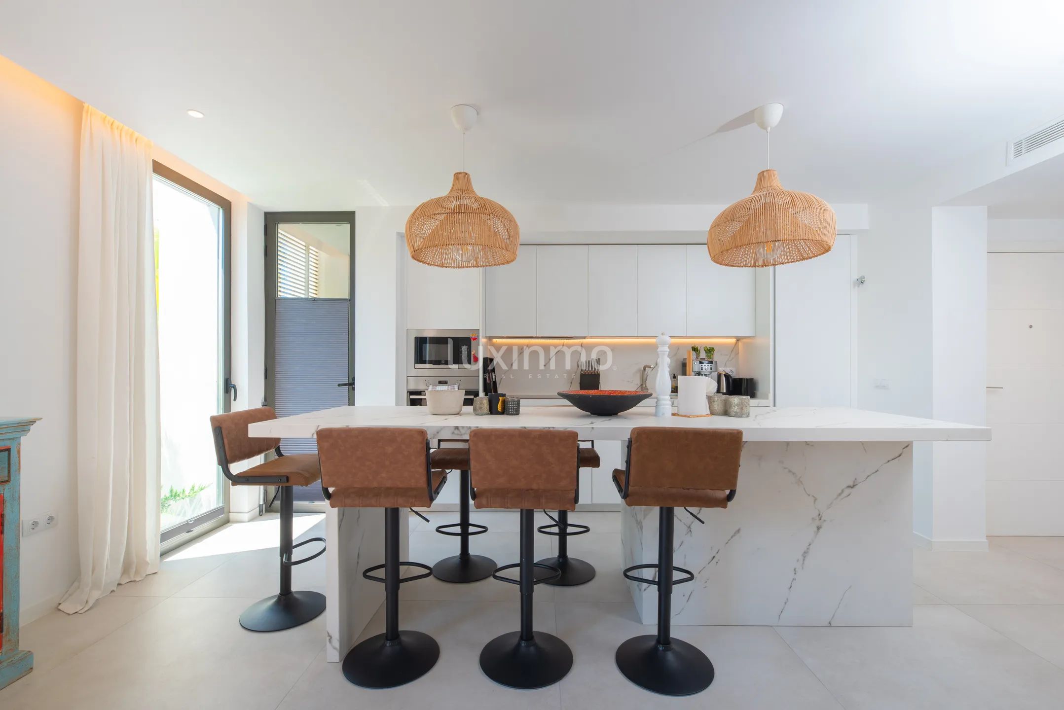 Nowoczesny penthouse z przepięknym widokiem na morze w Jesús, Santa Eulària — photo 12