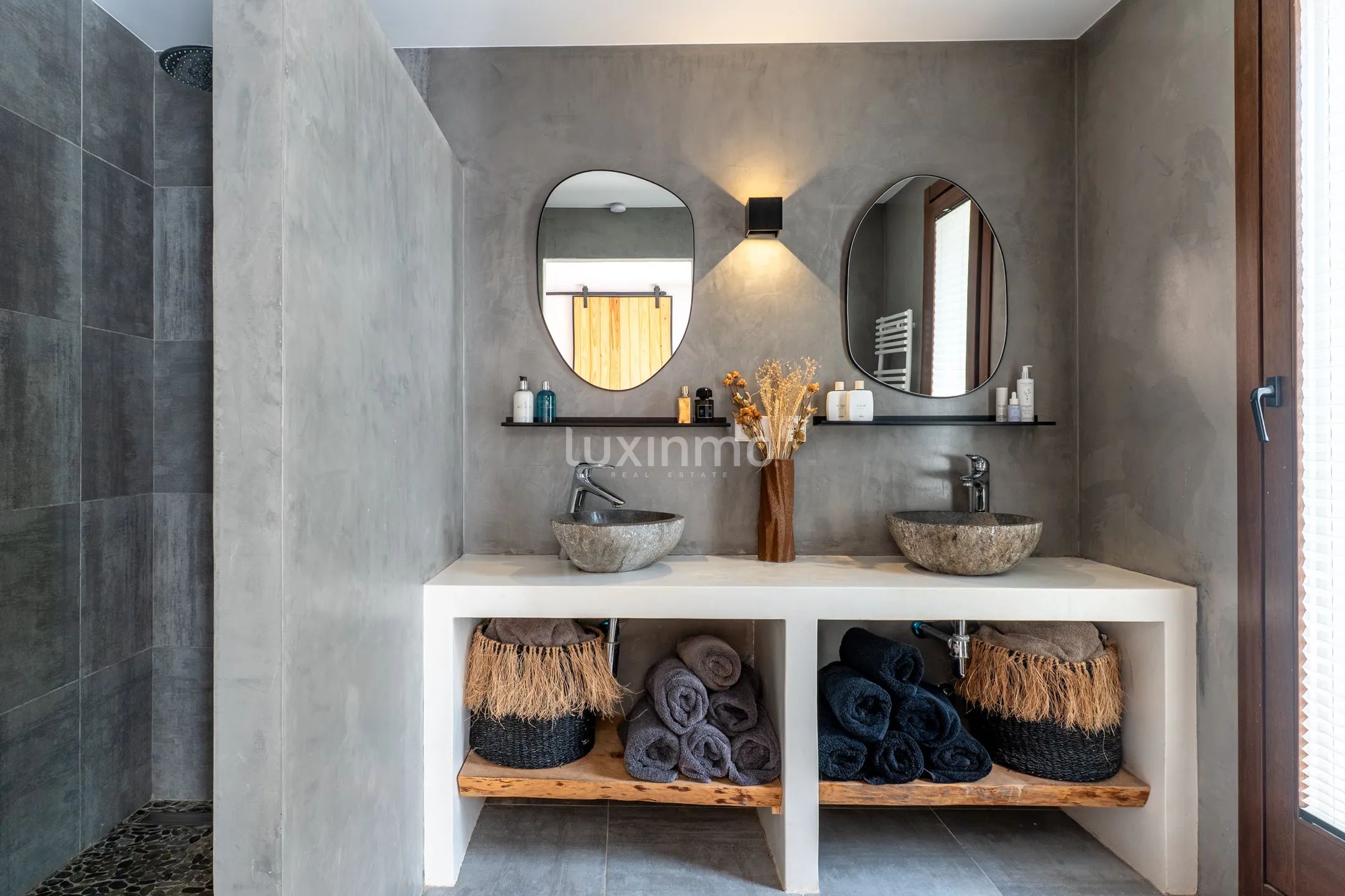 Élégante villa bohémienne avec appartement d'hôtes, espace bien-être et vue sur le coucher de soleil près de Sant Agustí et des plus belles plages d'Ibiza — photo 32