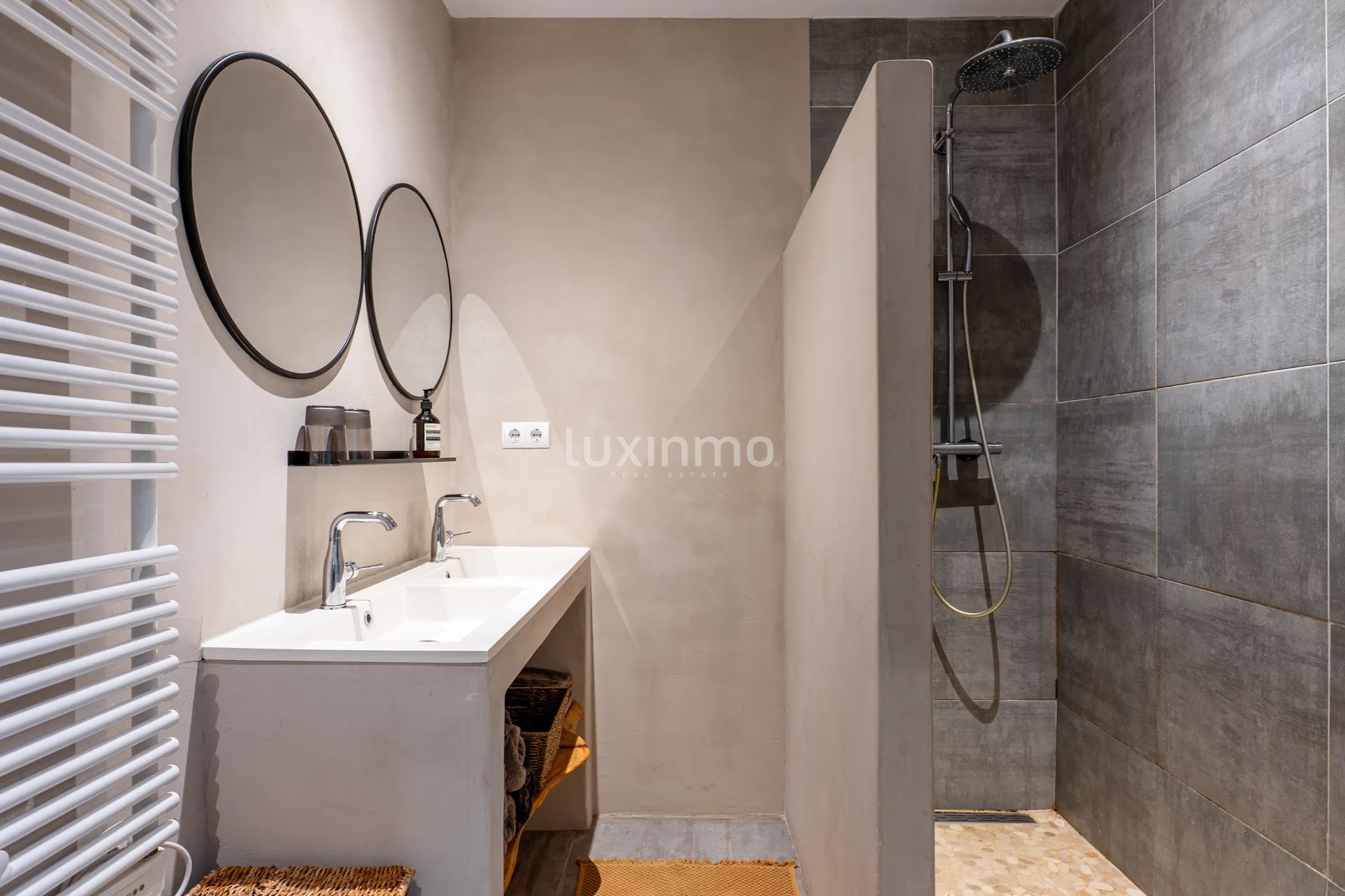 Élégante villa bohémienne avec appartement d'hôtes, espace bien-être et vue sur le coucher de soleil près de Sant Agustí et des plus belles plages d'Ibiza — photo 54