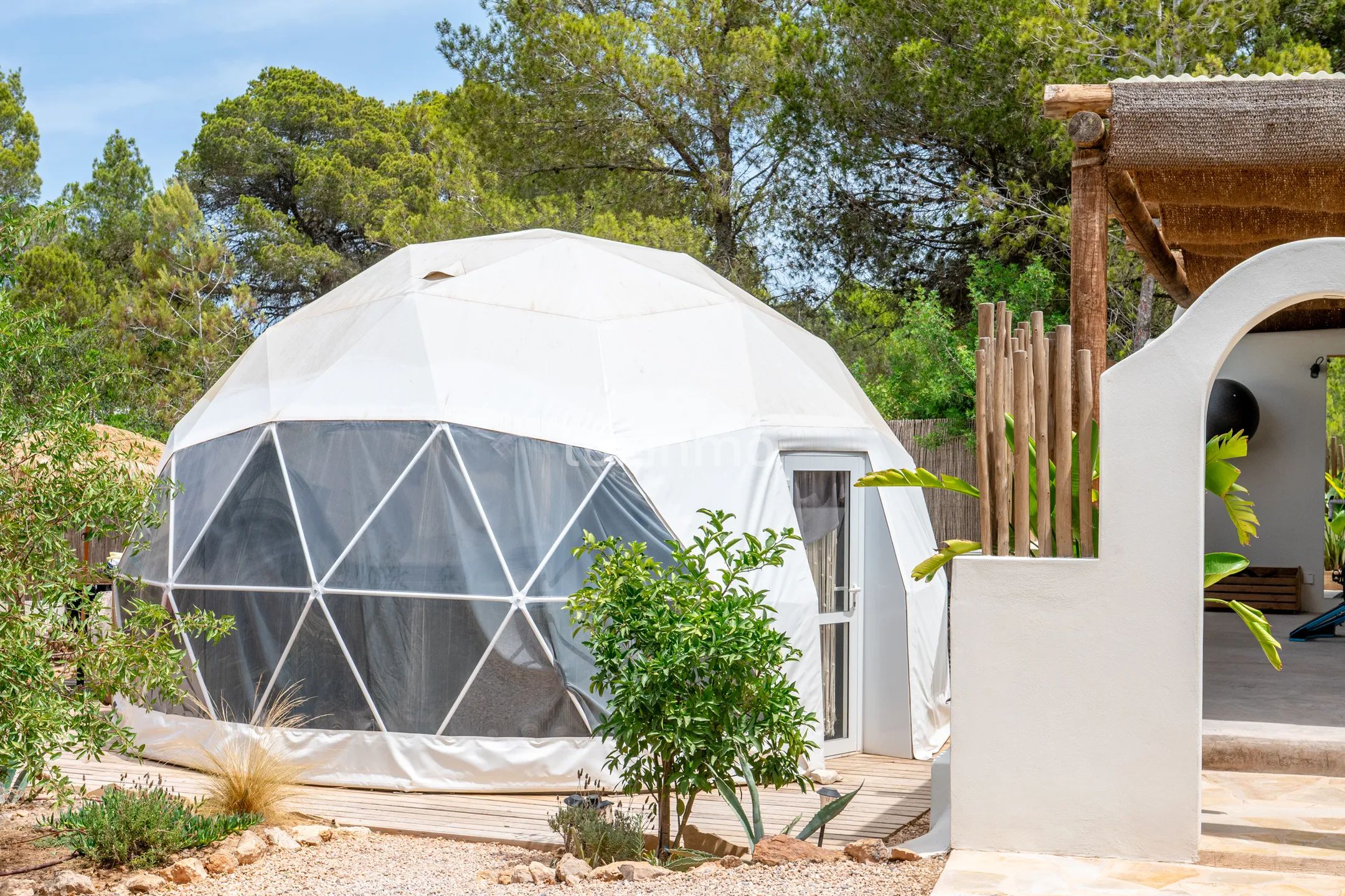 Stilfull bohemsk villa med gjesteleilighet, velværeavdeling og utsikt over solnedgangen nær Sant Agustí og Ibizas fineste strender — photo 66
