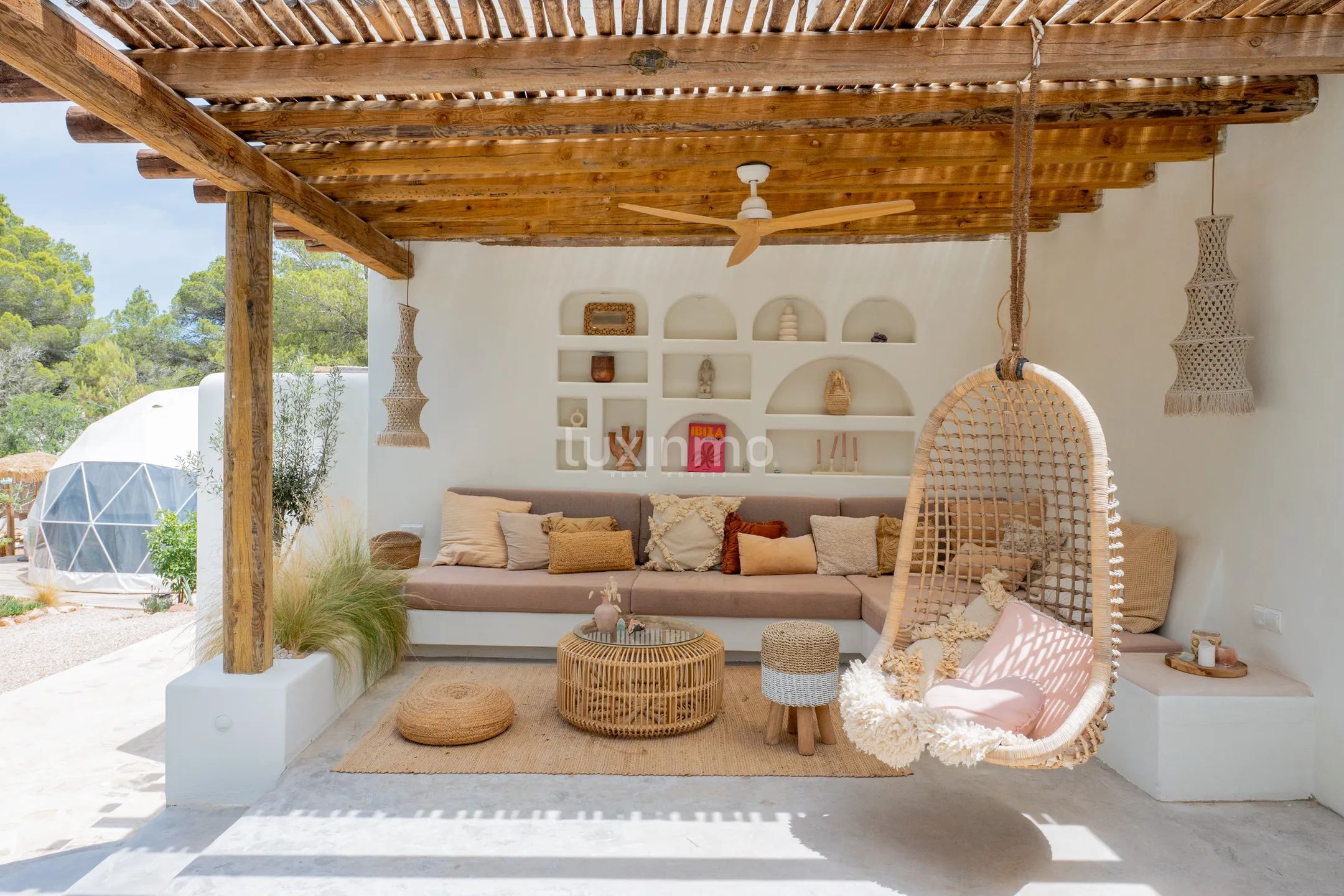 Élégante villa bohémienne avec appartement d'hôtes, espace bien-être et vue sur le coucher de soleil près de Sant Agustí et des plus belles plages d'Ibiza — photo 21